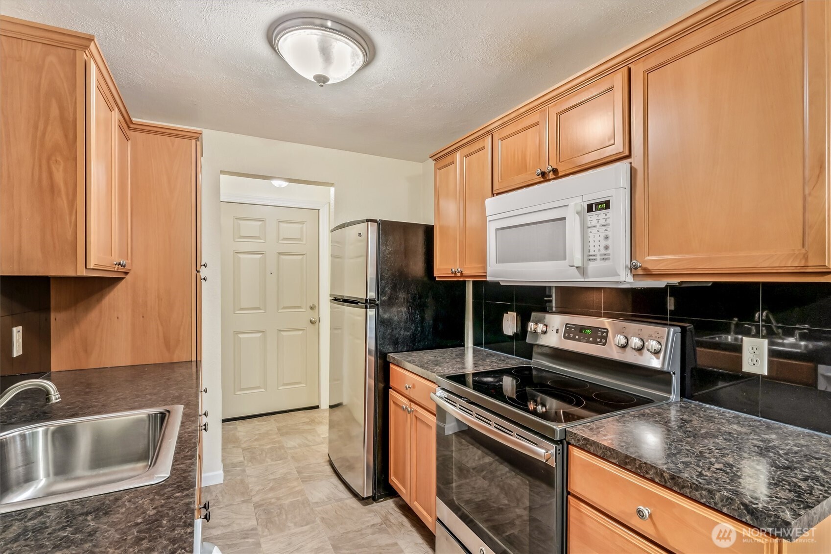 12505 NE 117th Place Unit: J1