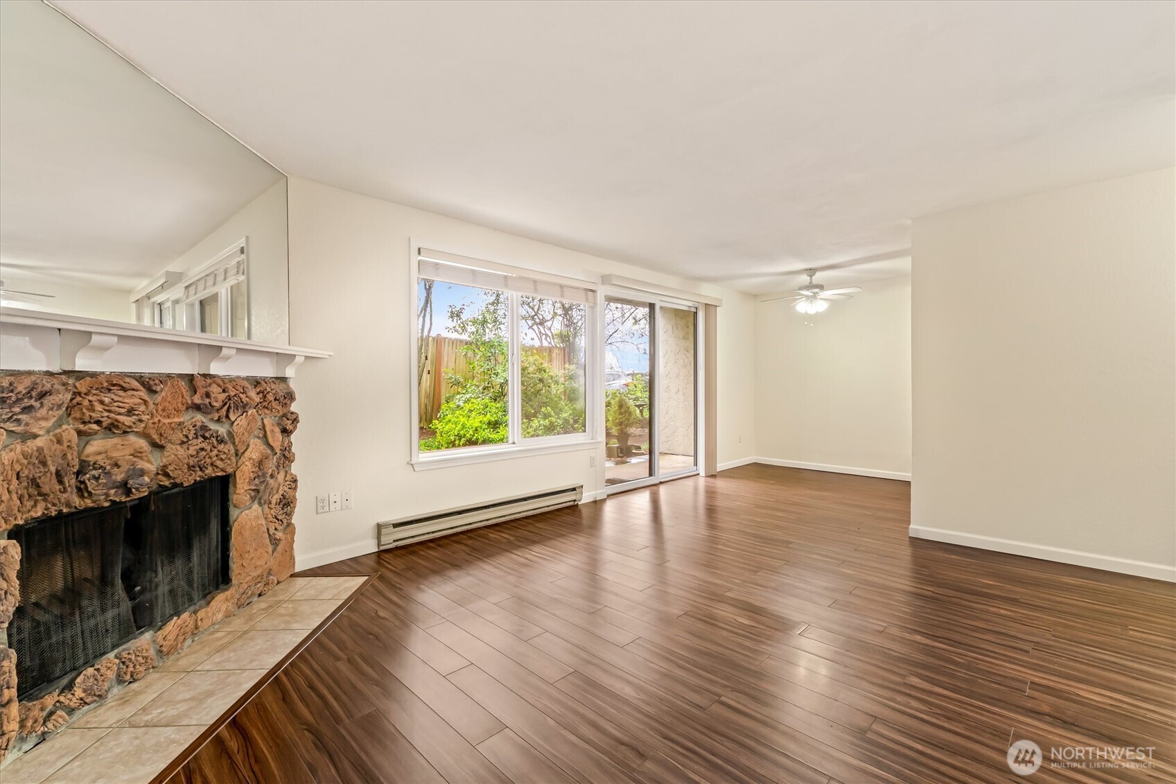 12505 NE 117th Place Unit: J1