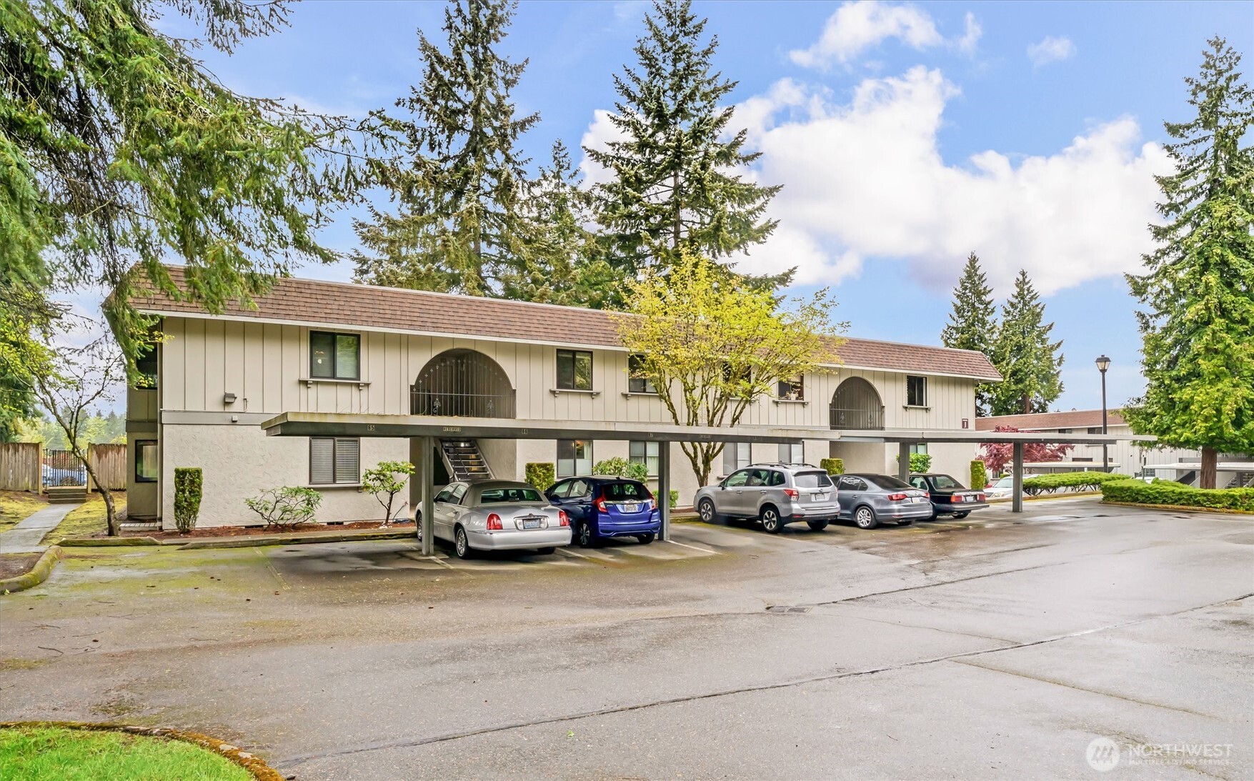 12505 NE 117th Place Unit: J1