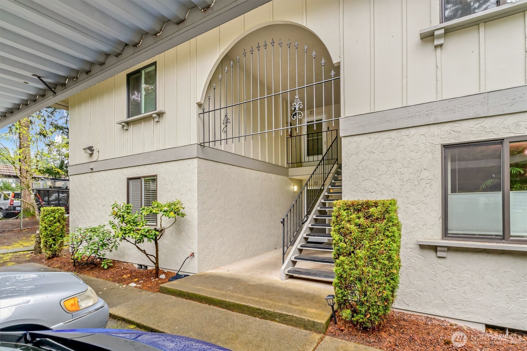 12505 NE 117th Place Unit: J1