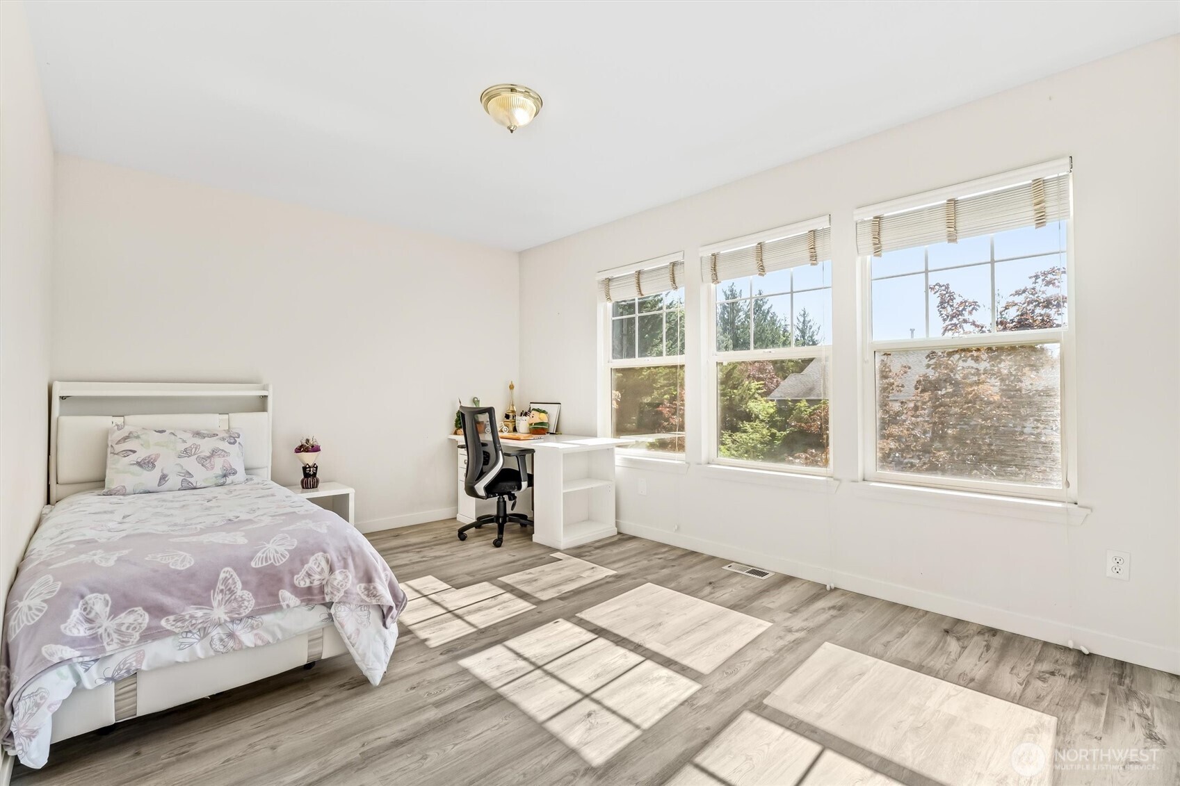 10184 225th Terrace NE