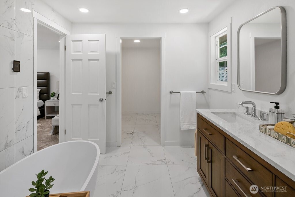 18122 NE 127th Street