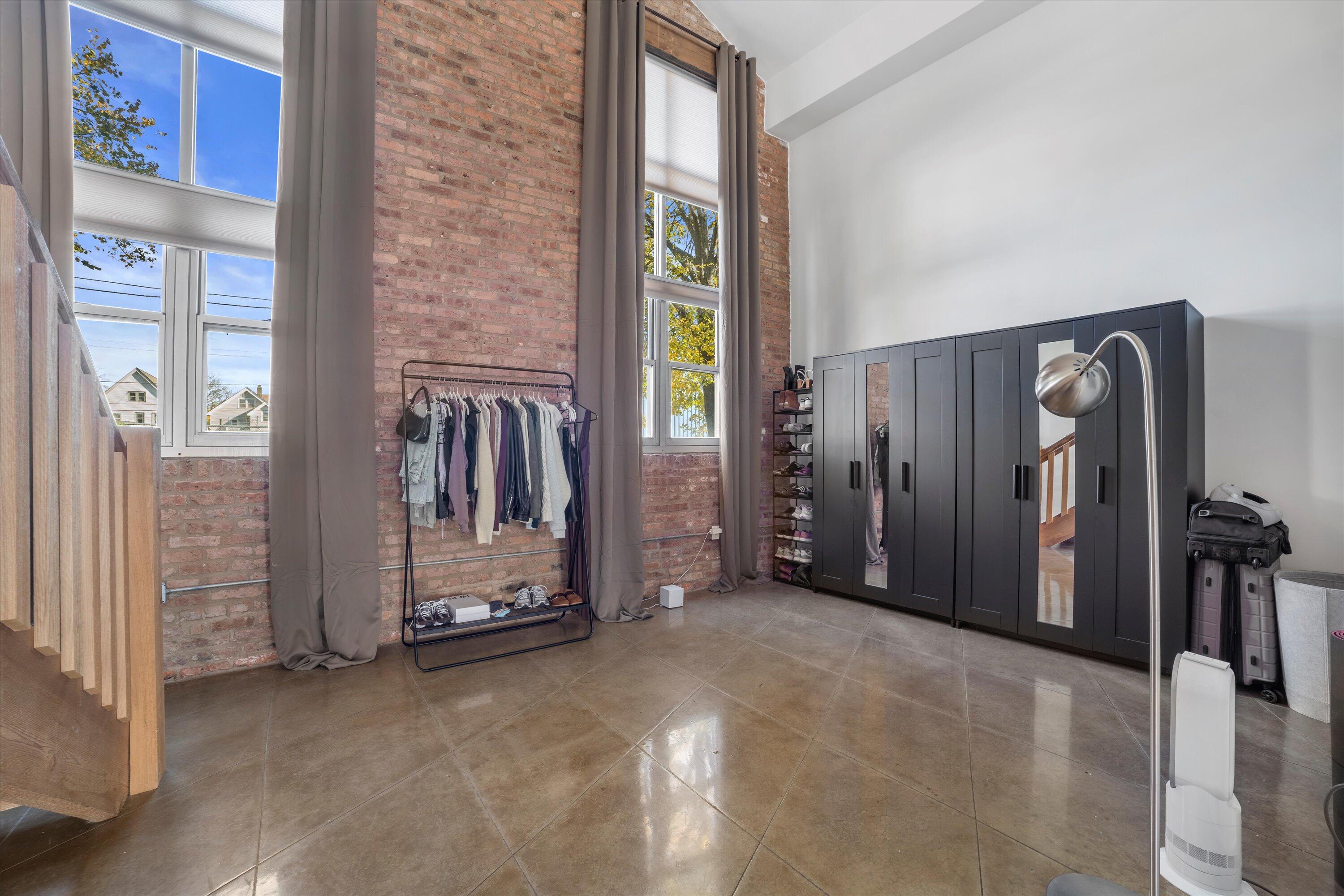 3059 N Weil St Unit: 123
