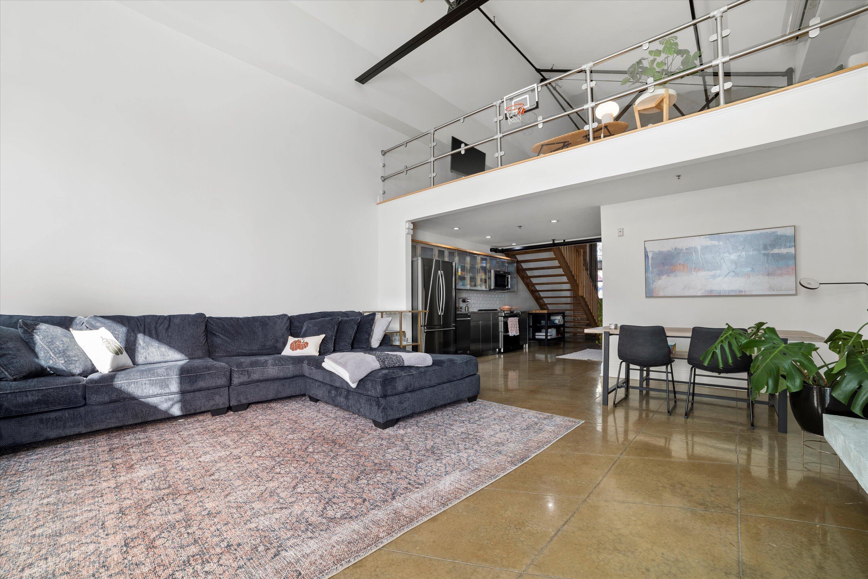 3059 N Weil St Unit: 123