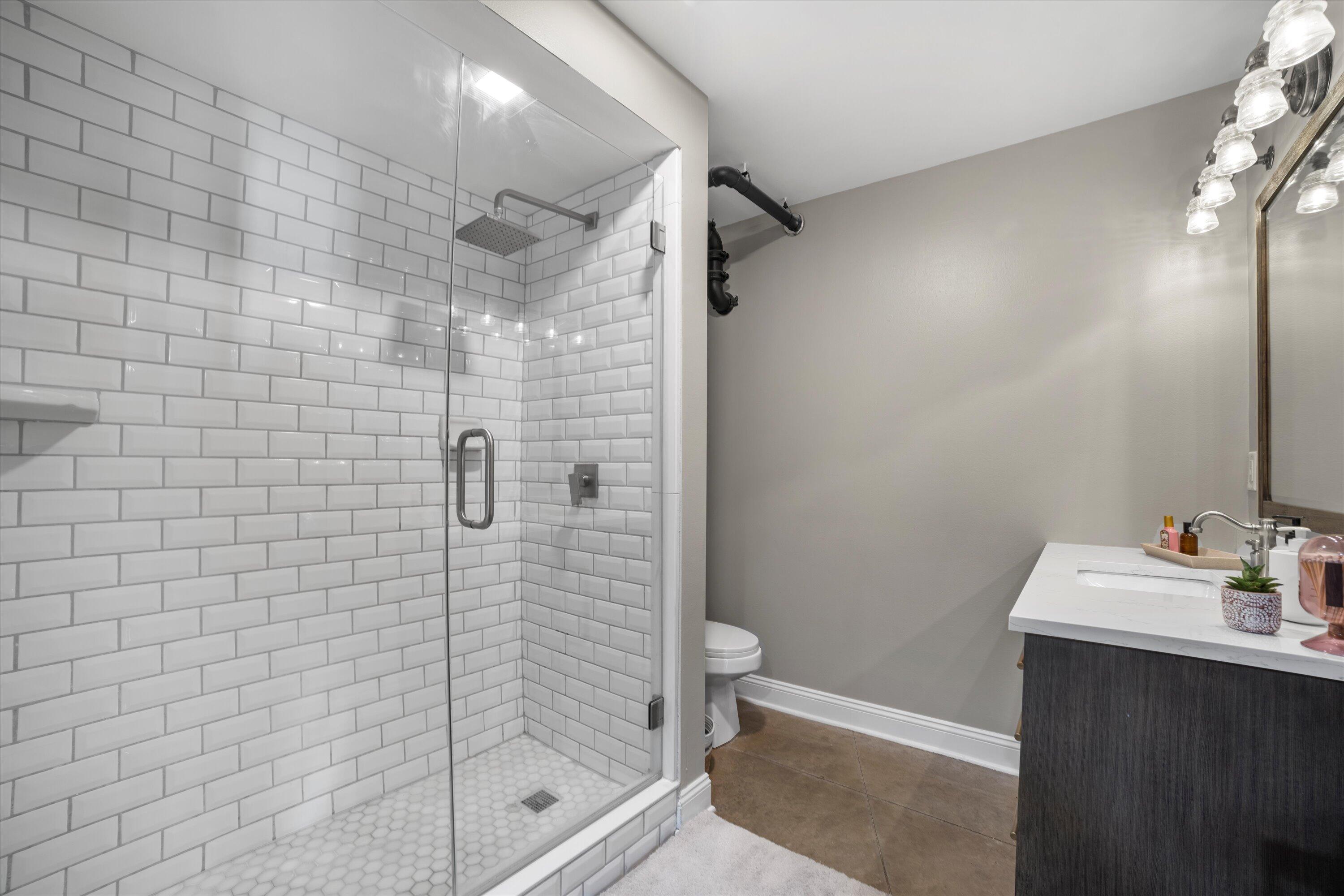 3059 N Weil St Unit: 123