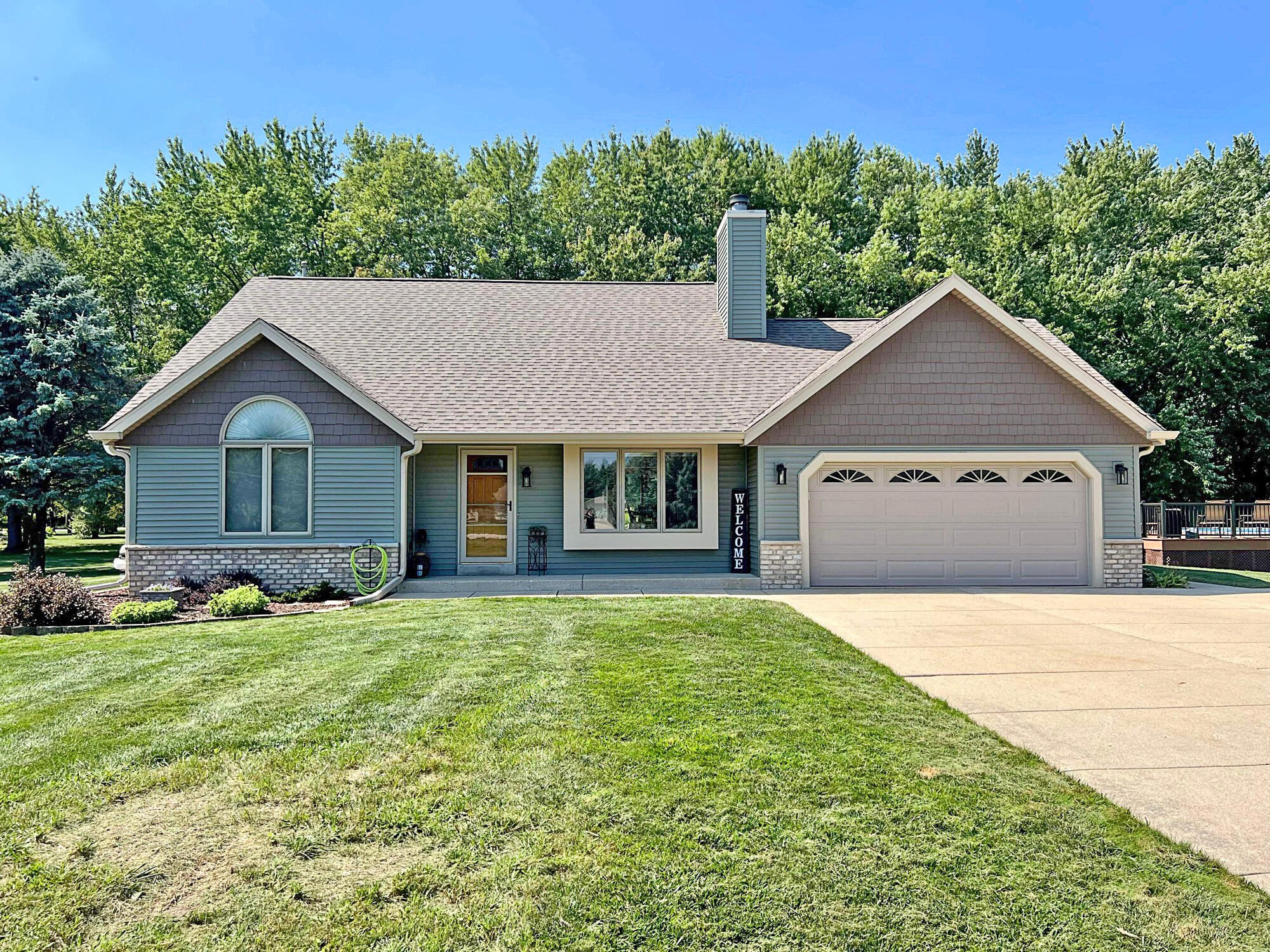 W292N6811 Dorn Rd