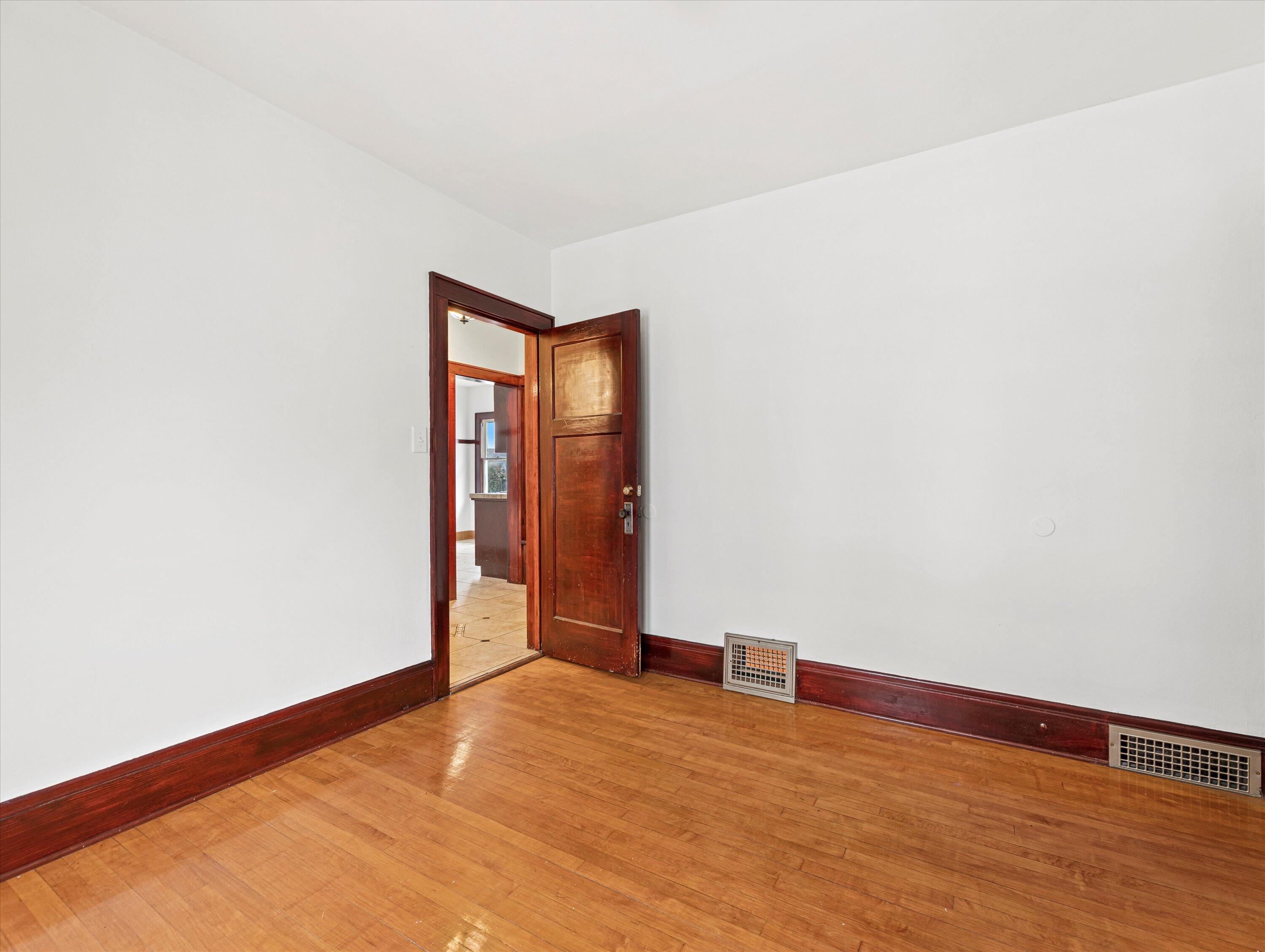 2728 N 47th St 2730