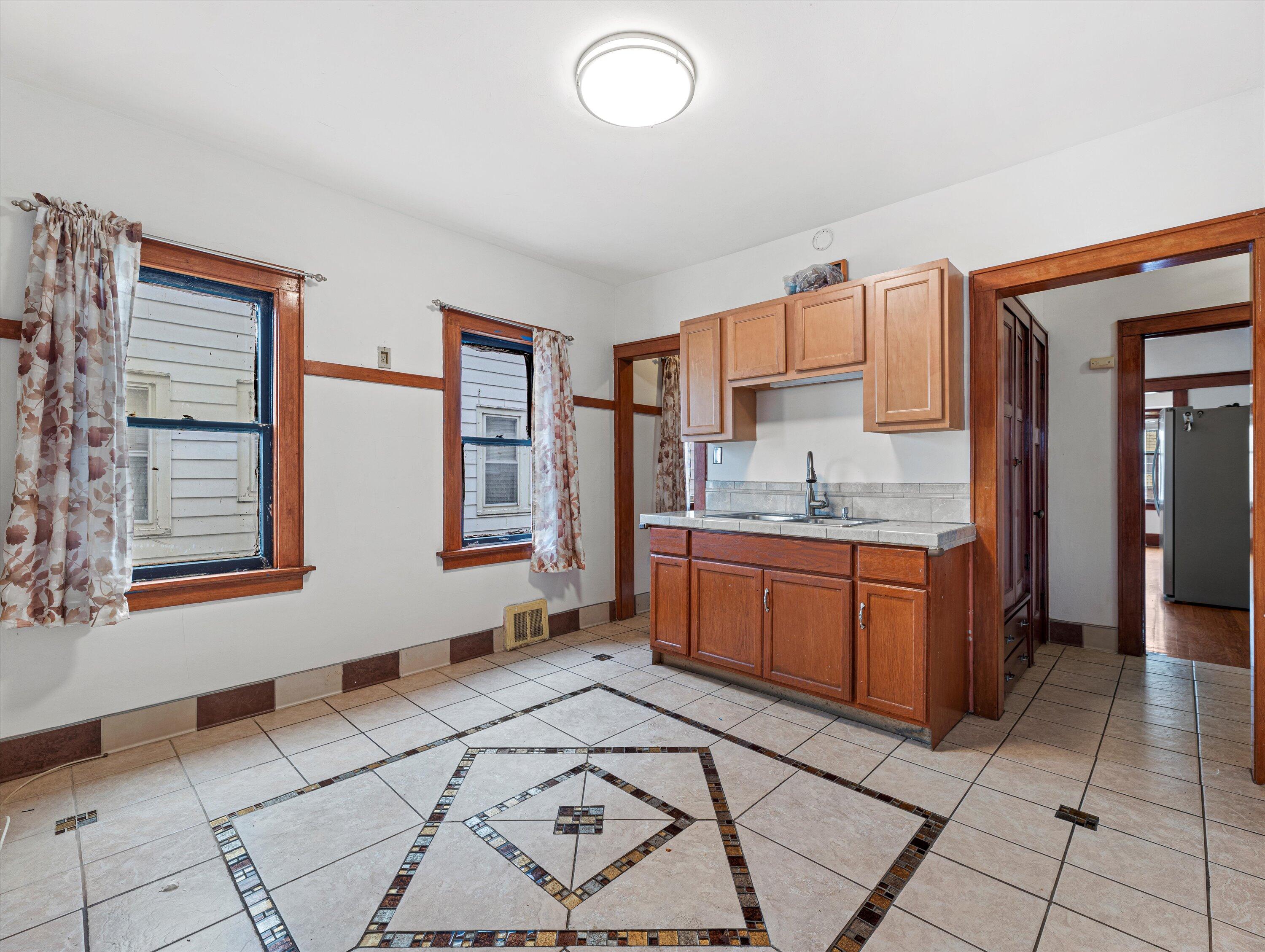 2728 N 47th St 2730