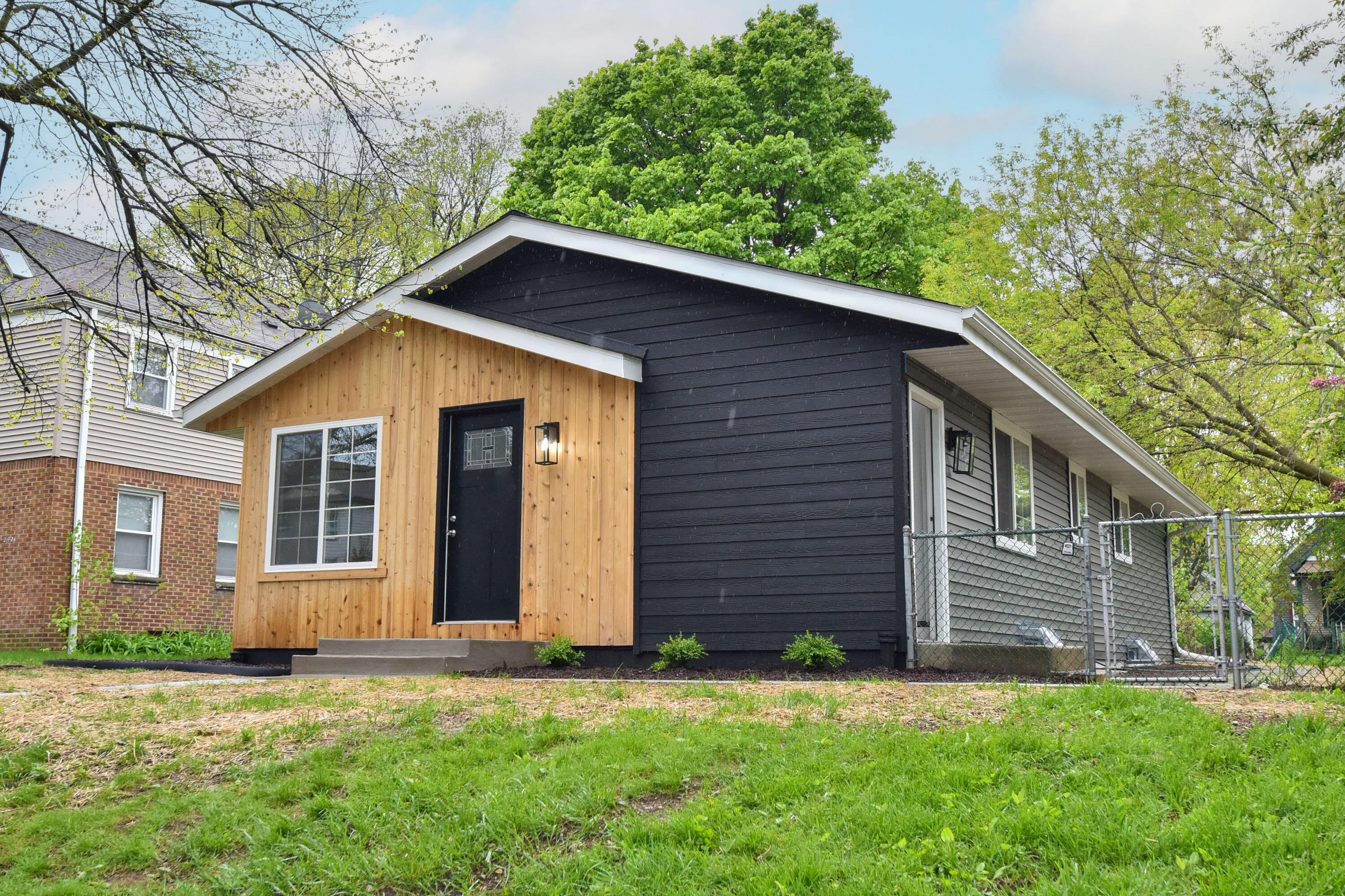 2427 N Humboldt Blvd