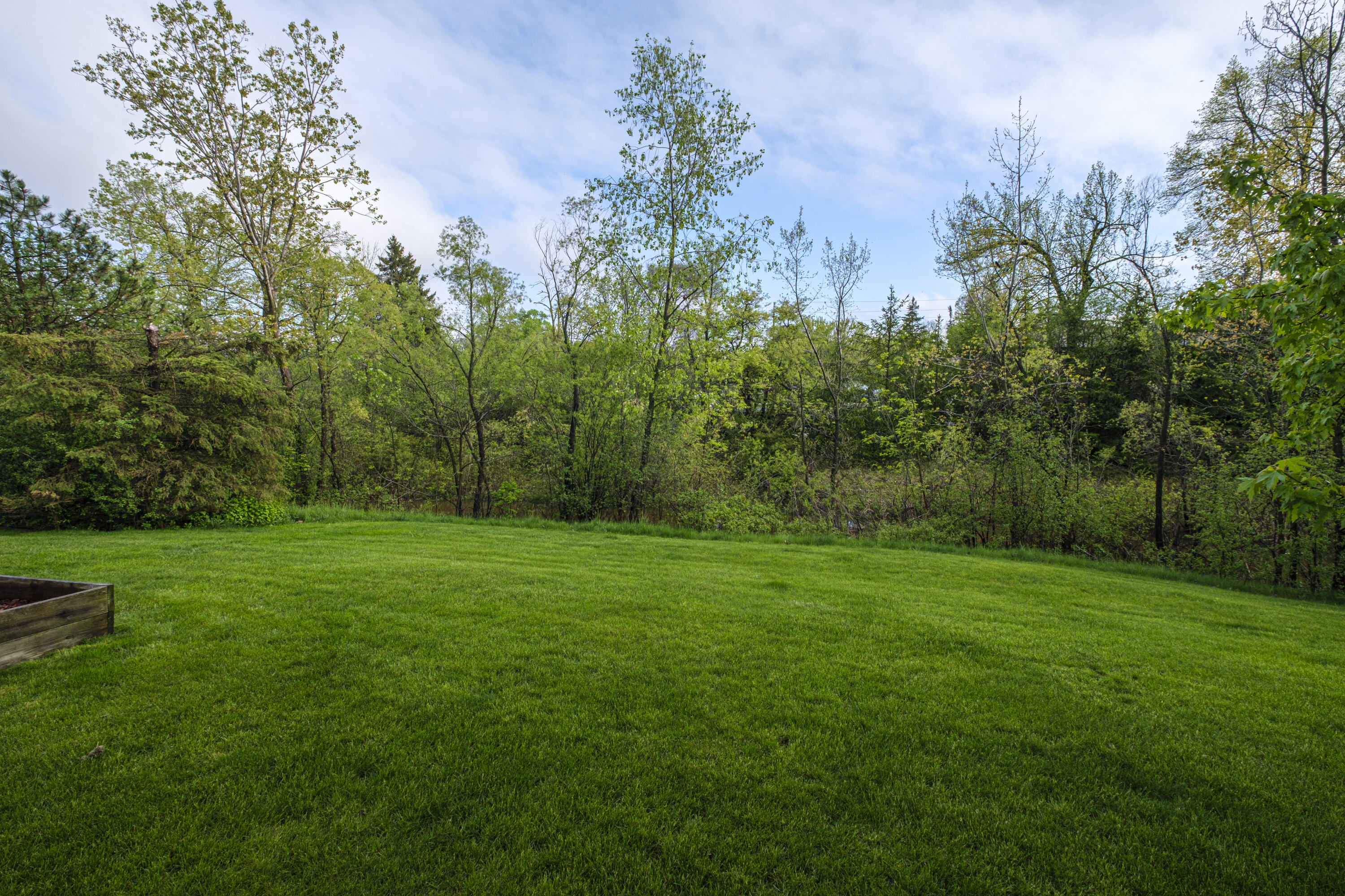 W141N4857 Golden Fields Ct