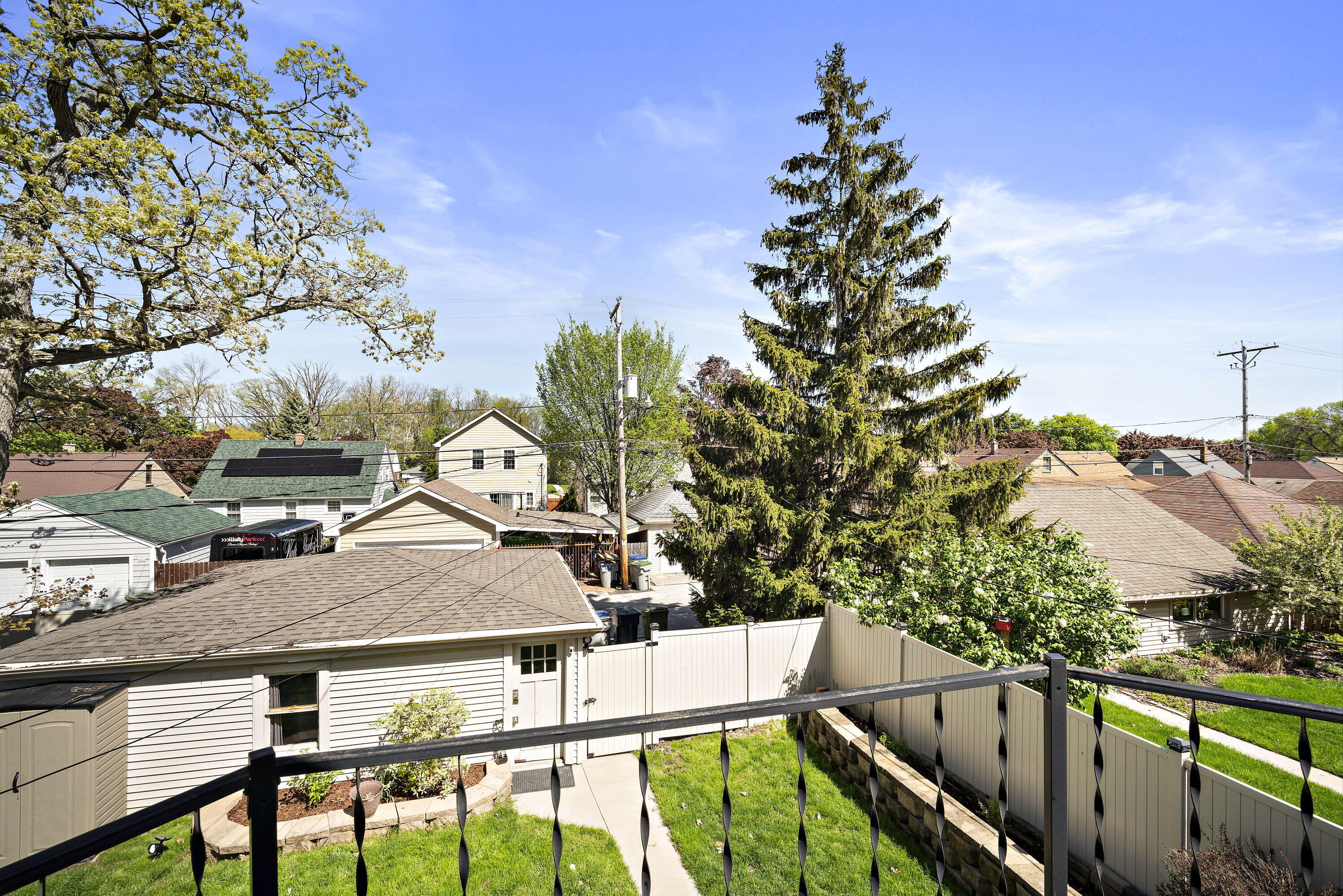 3380 S Princeton Ave