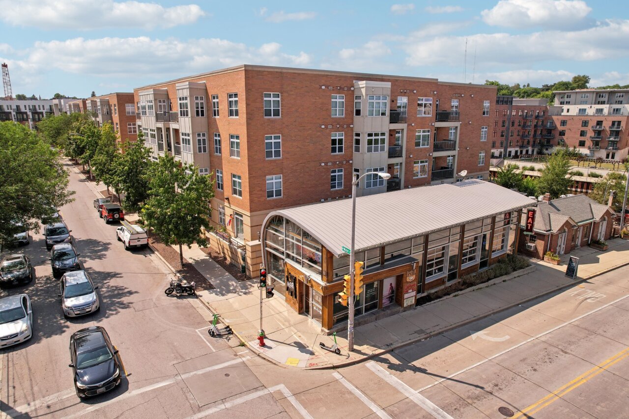 1915 N Water St 301