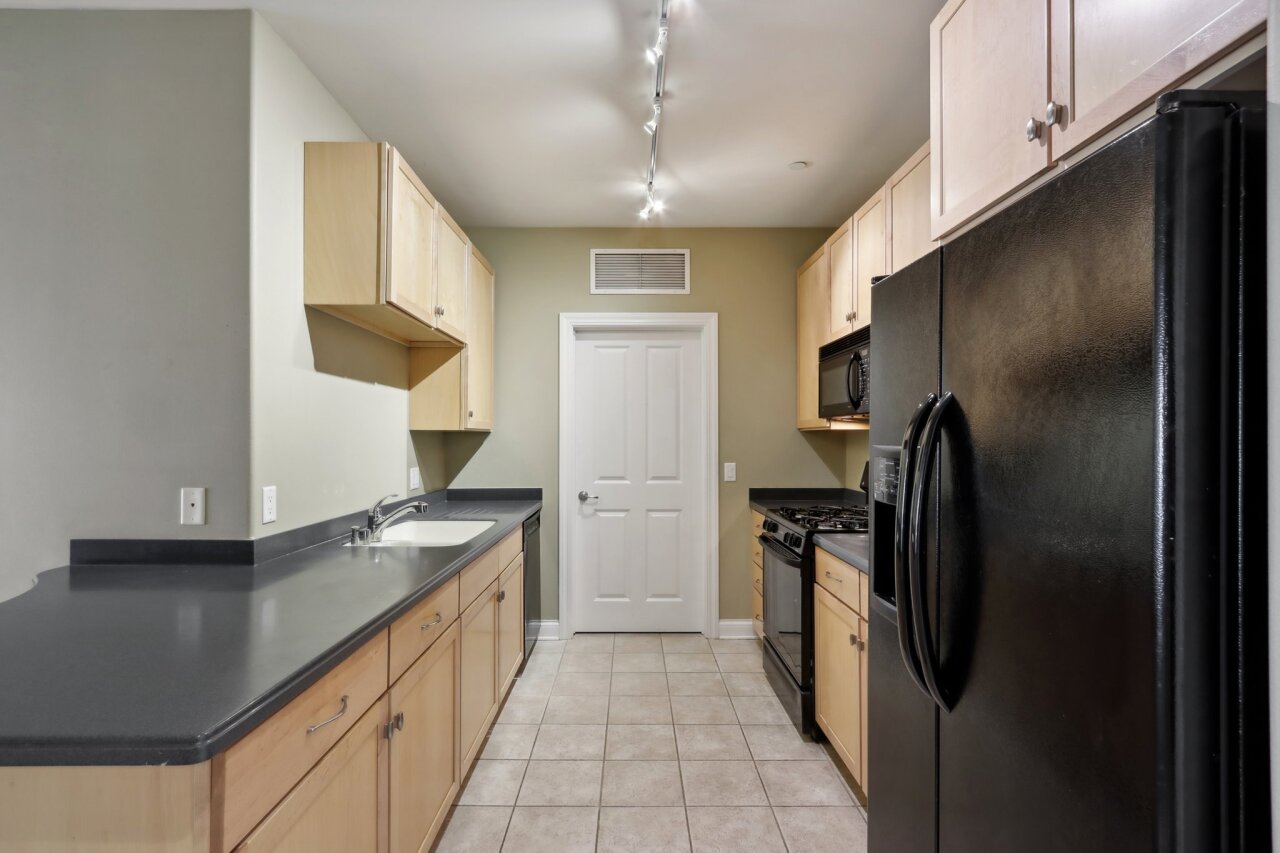 1915 N Water St 301