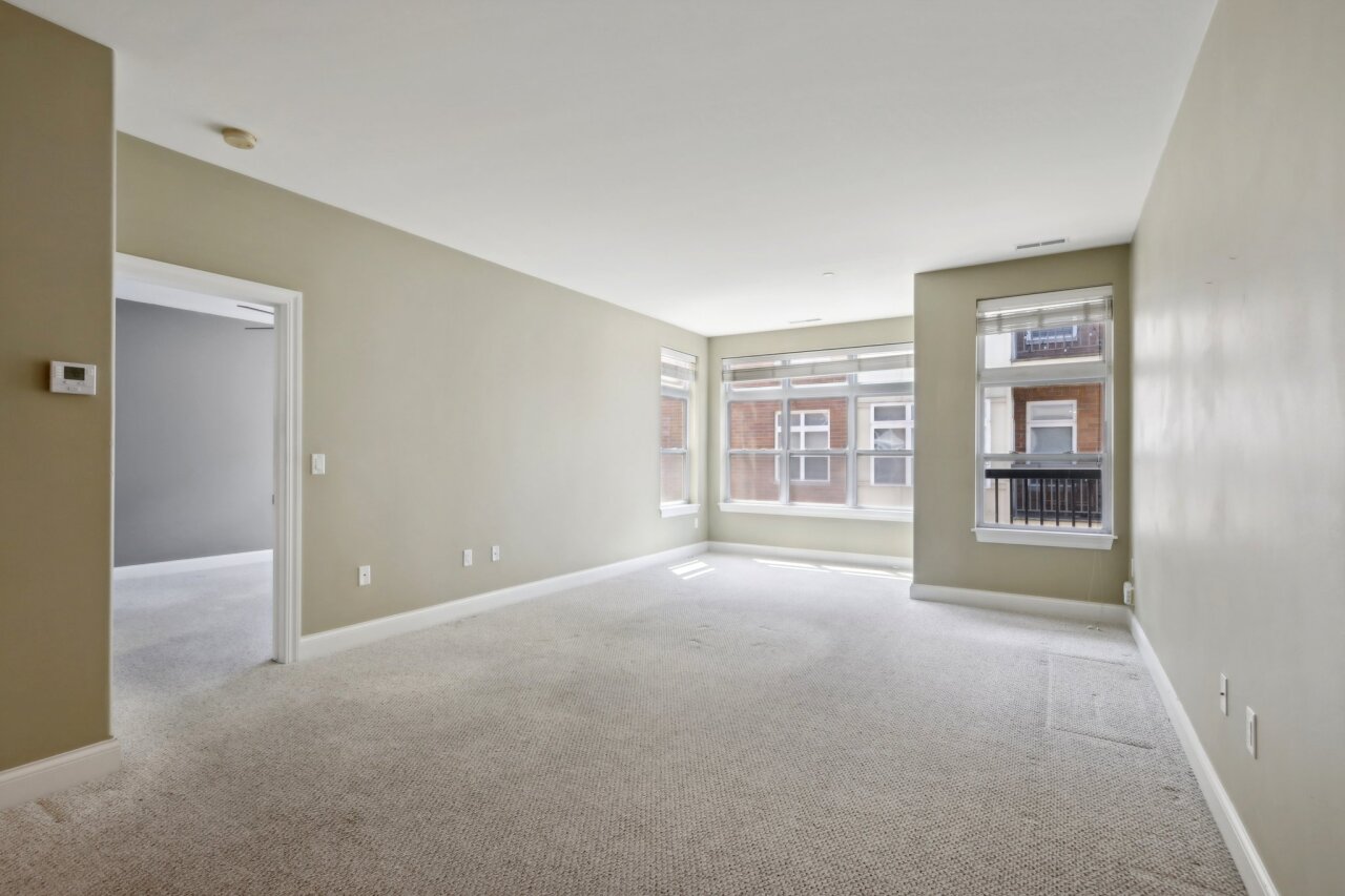 1915 N Water St 301
