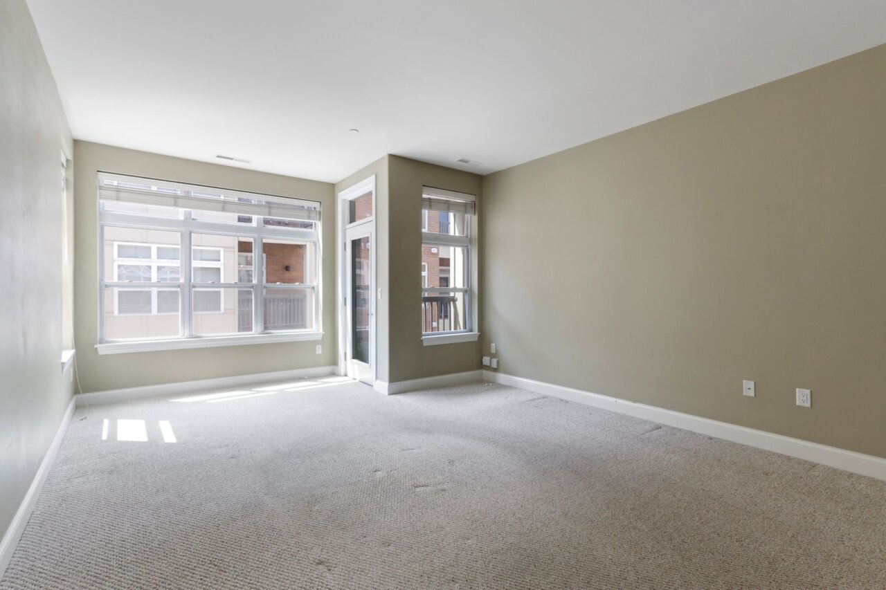 1915 N Water St 301