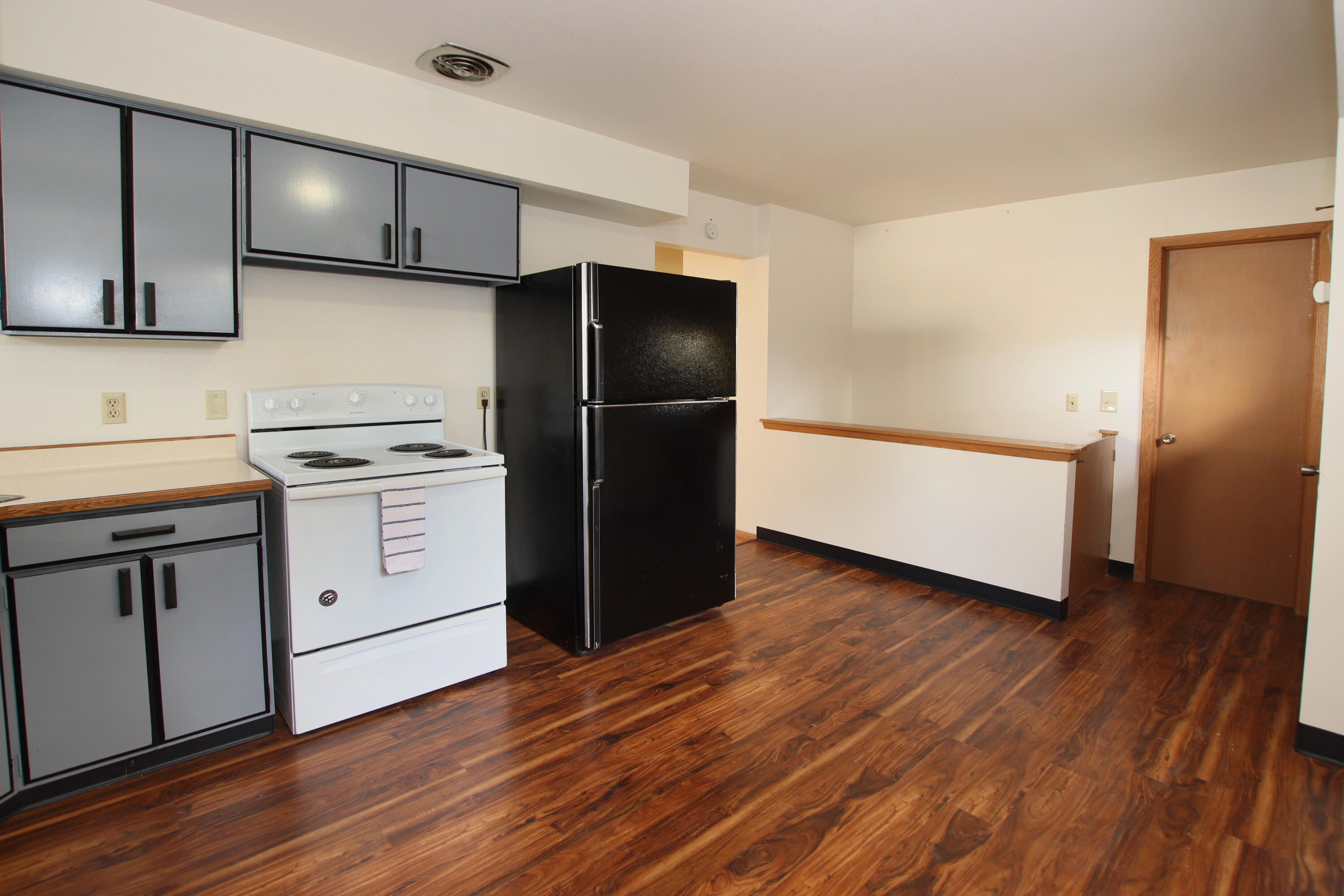 102 S National Ave