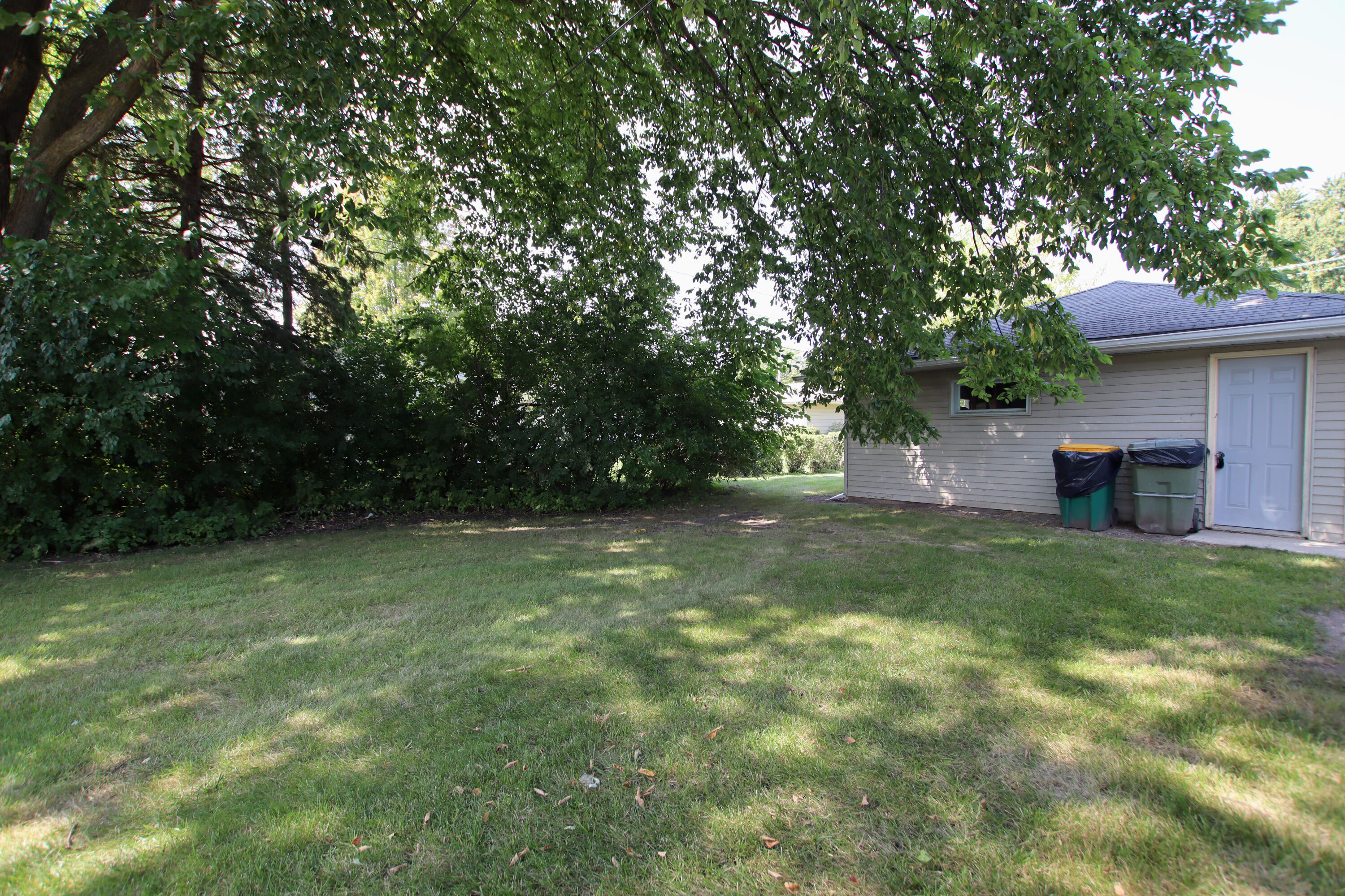 102 S National Ave