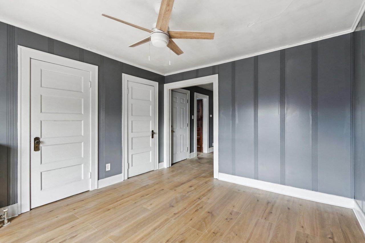 2922 West Juneau AVENUE 2924