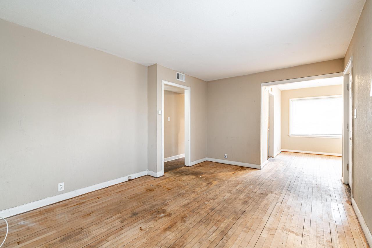 4464 North 38th STREET