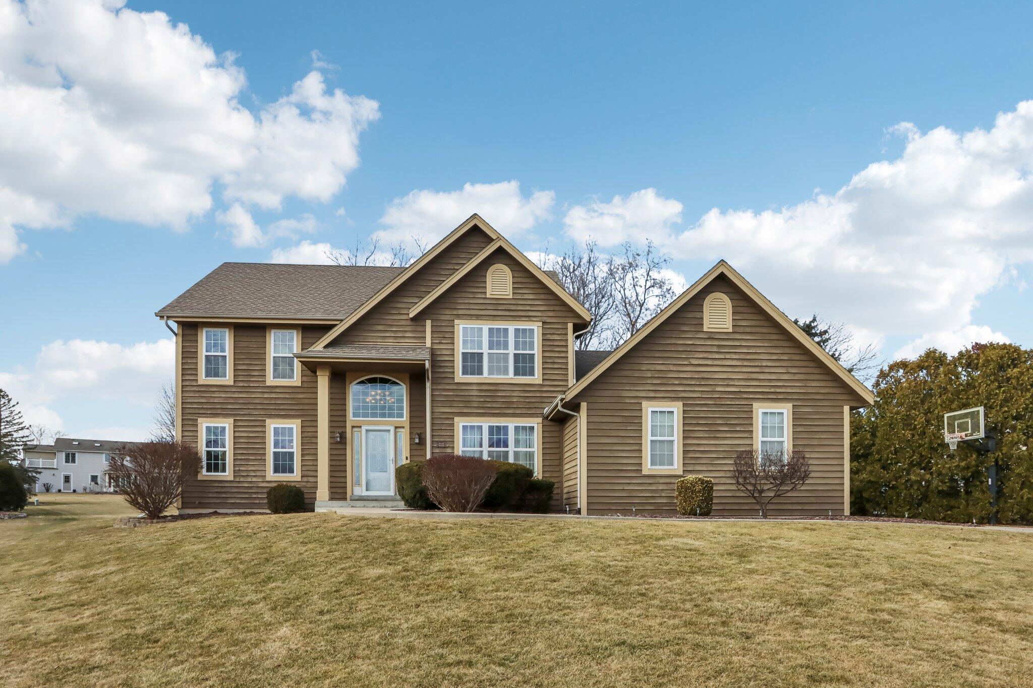 W157N7437 Stonewood Cir