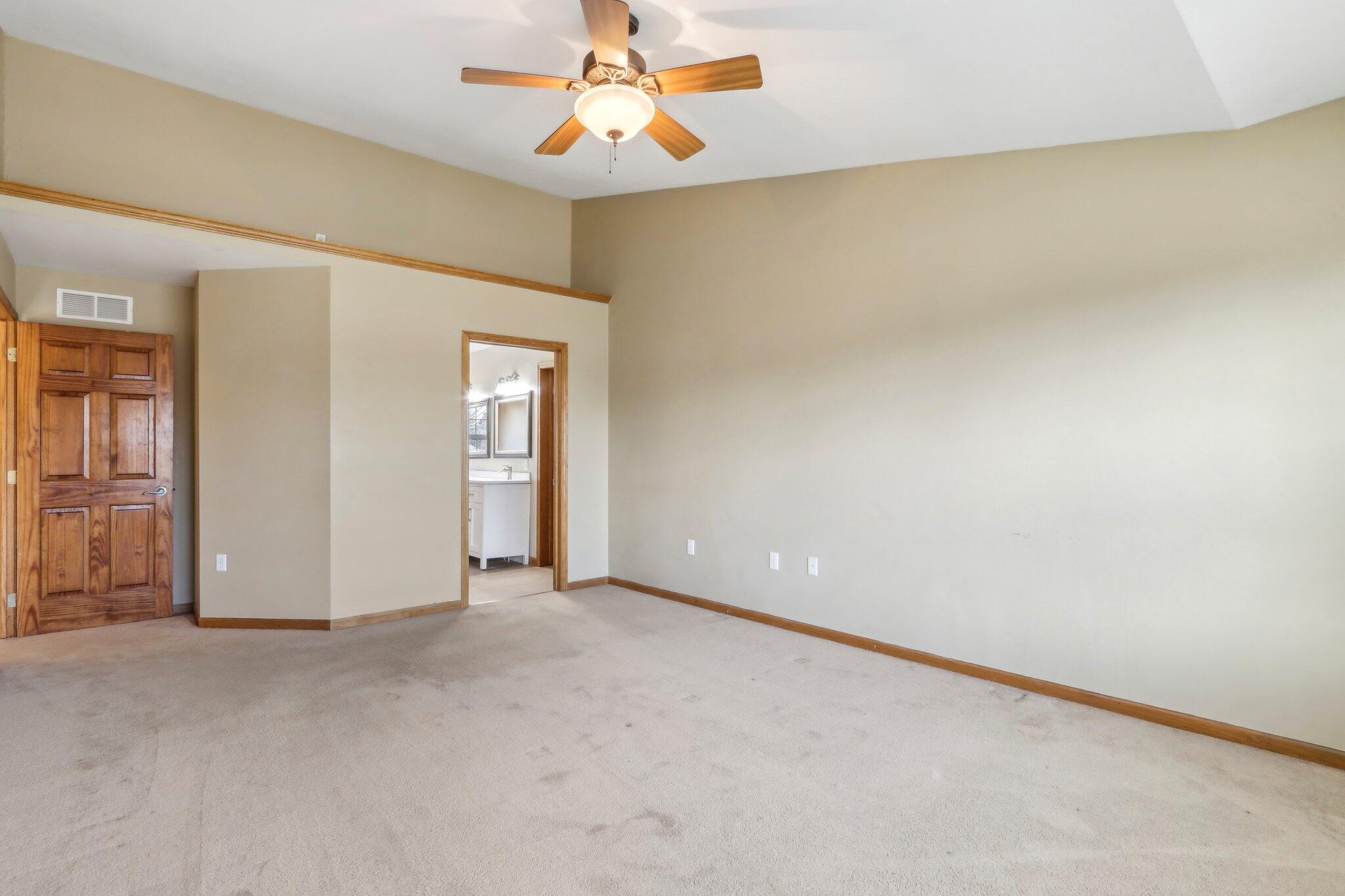 W157N7437 Stonewood Cir