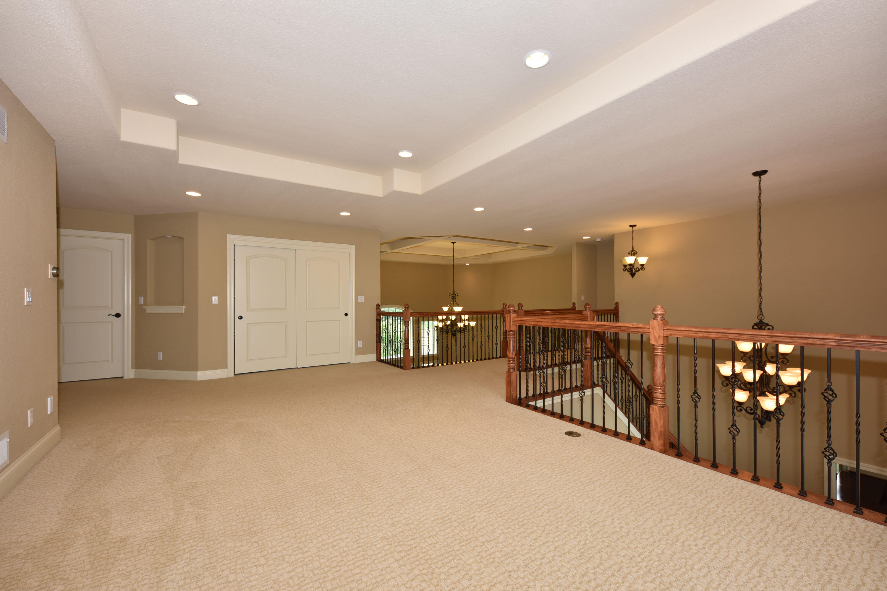 2172 W Saddlebrook Ln