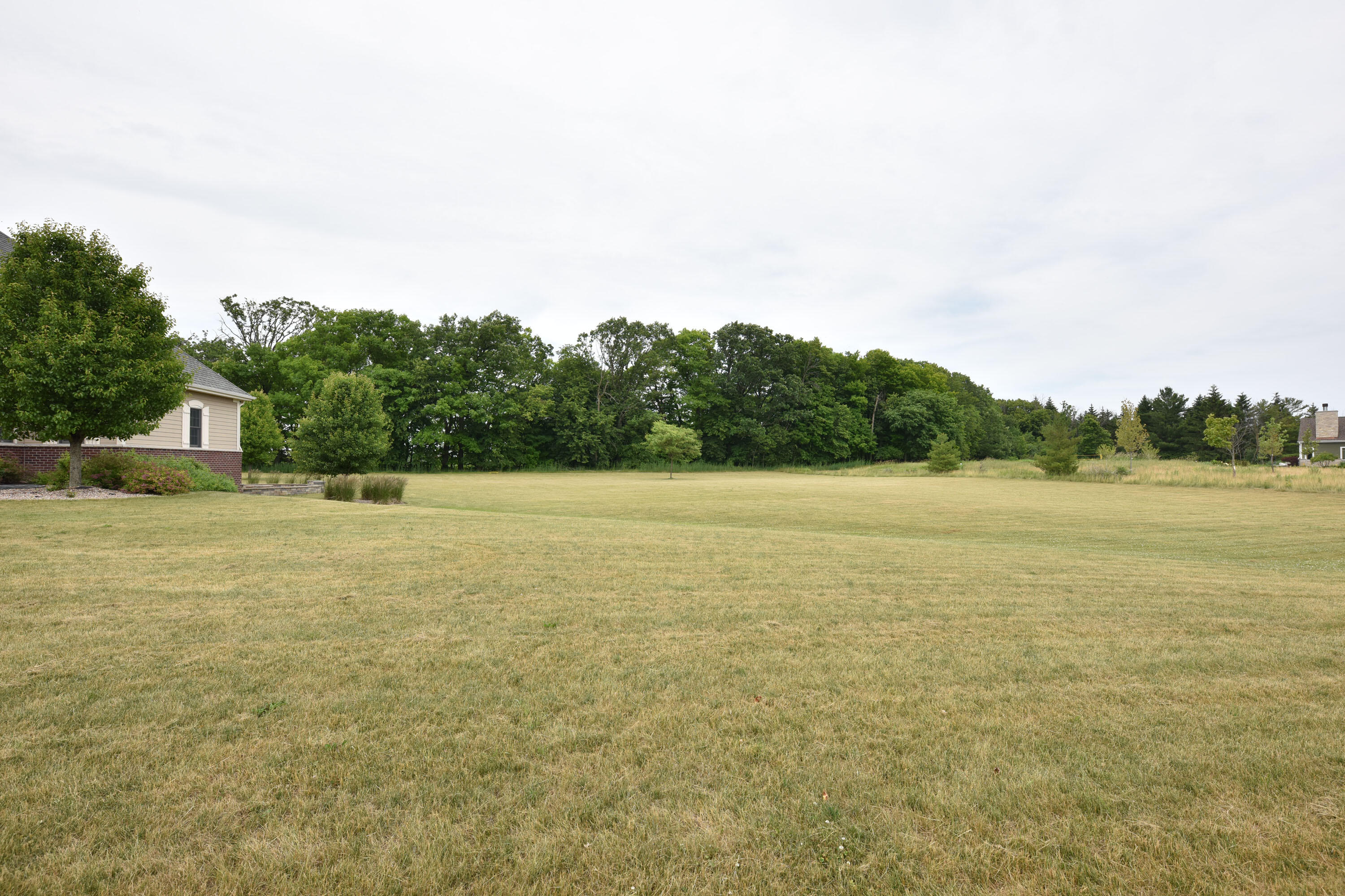 2172 W Saddlebrook Ln