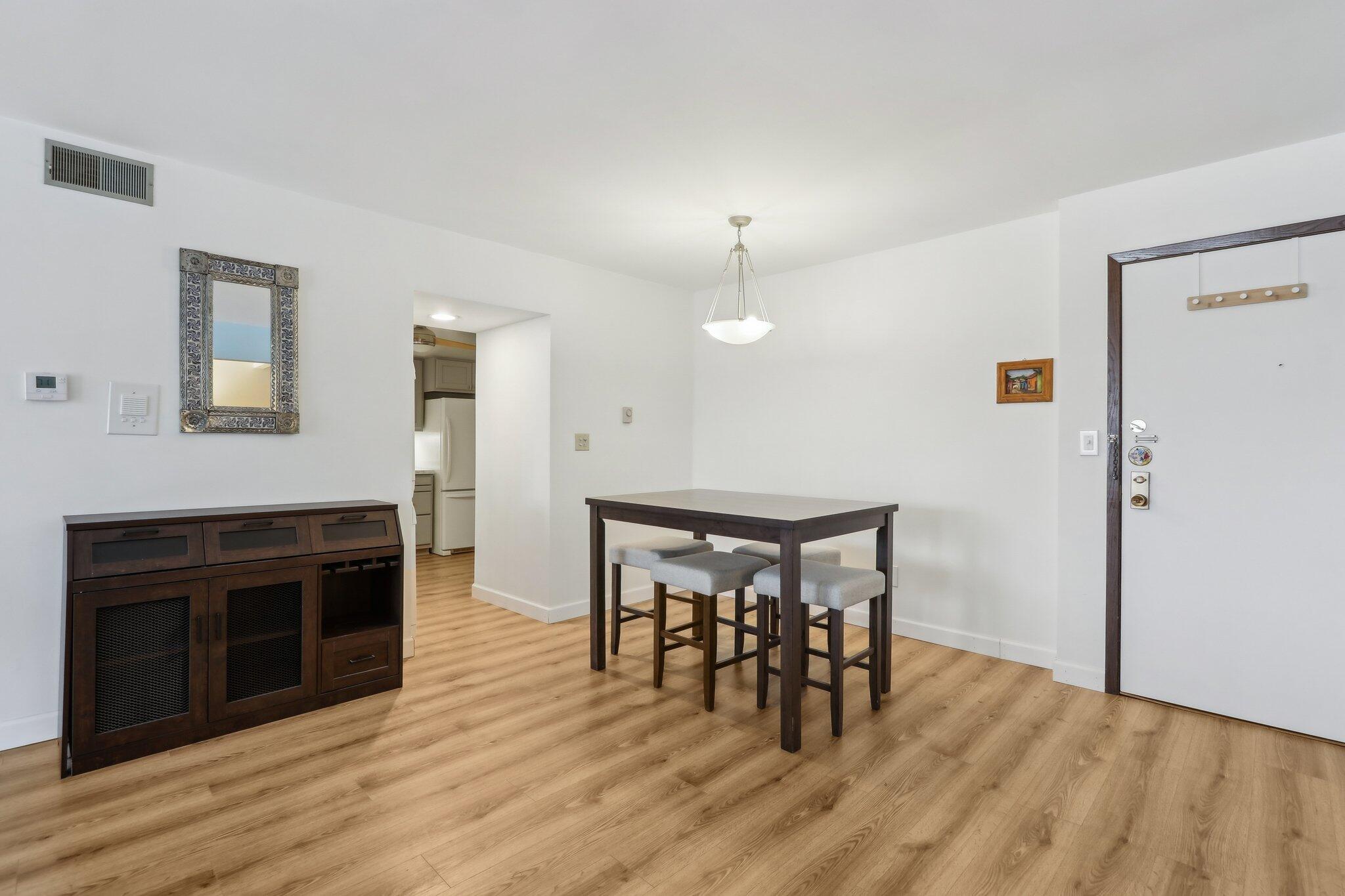 3609 N Tucker Pl