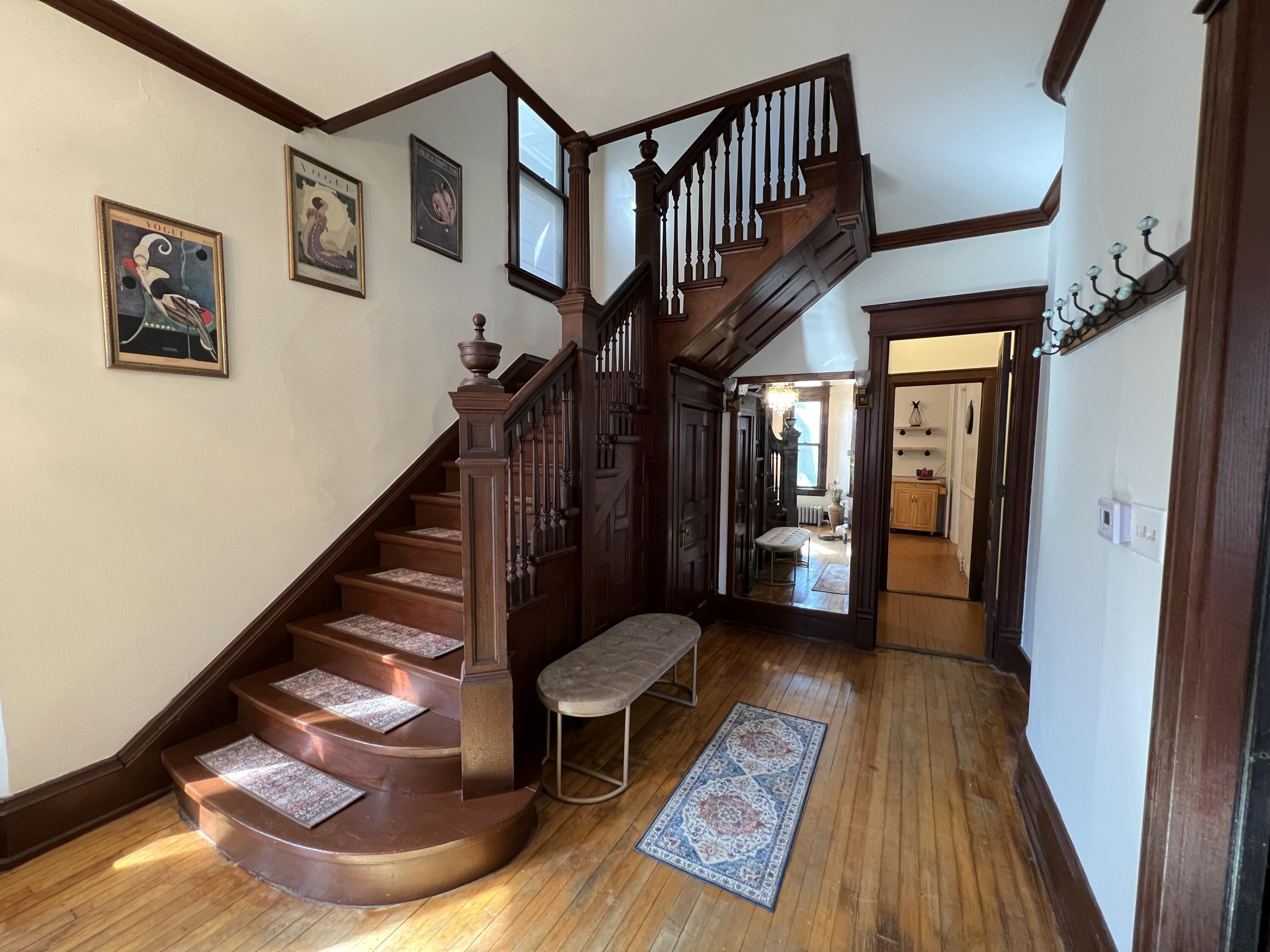 2726 W McKinley Blvd