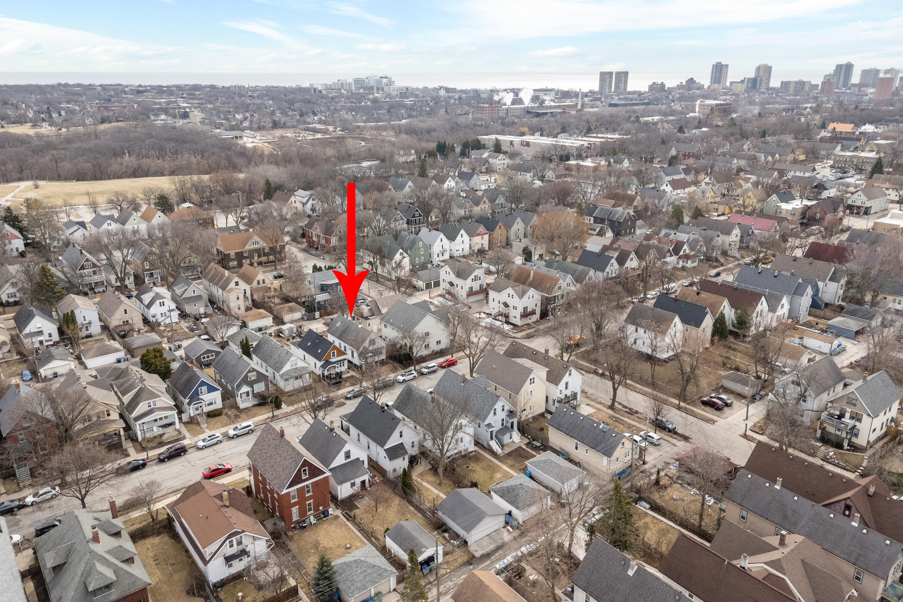 2810 N Bremen St