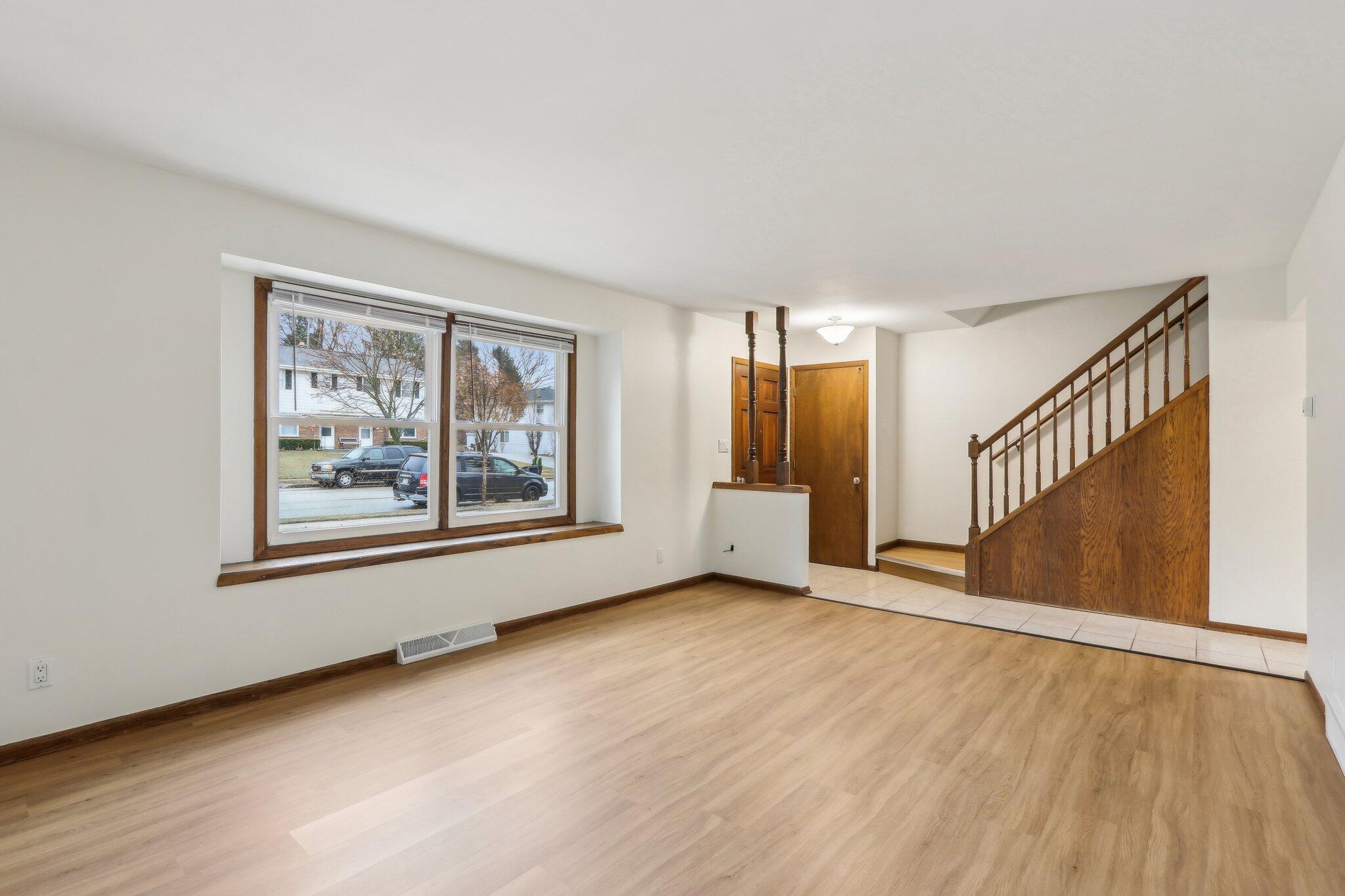 1682 Highland Dr