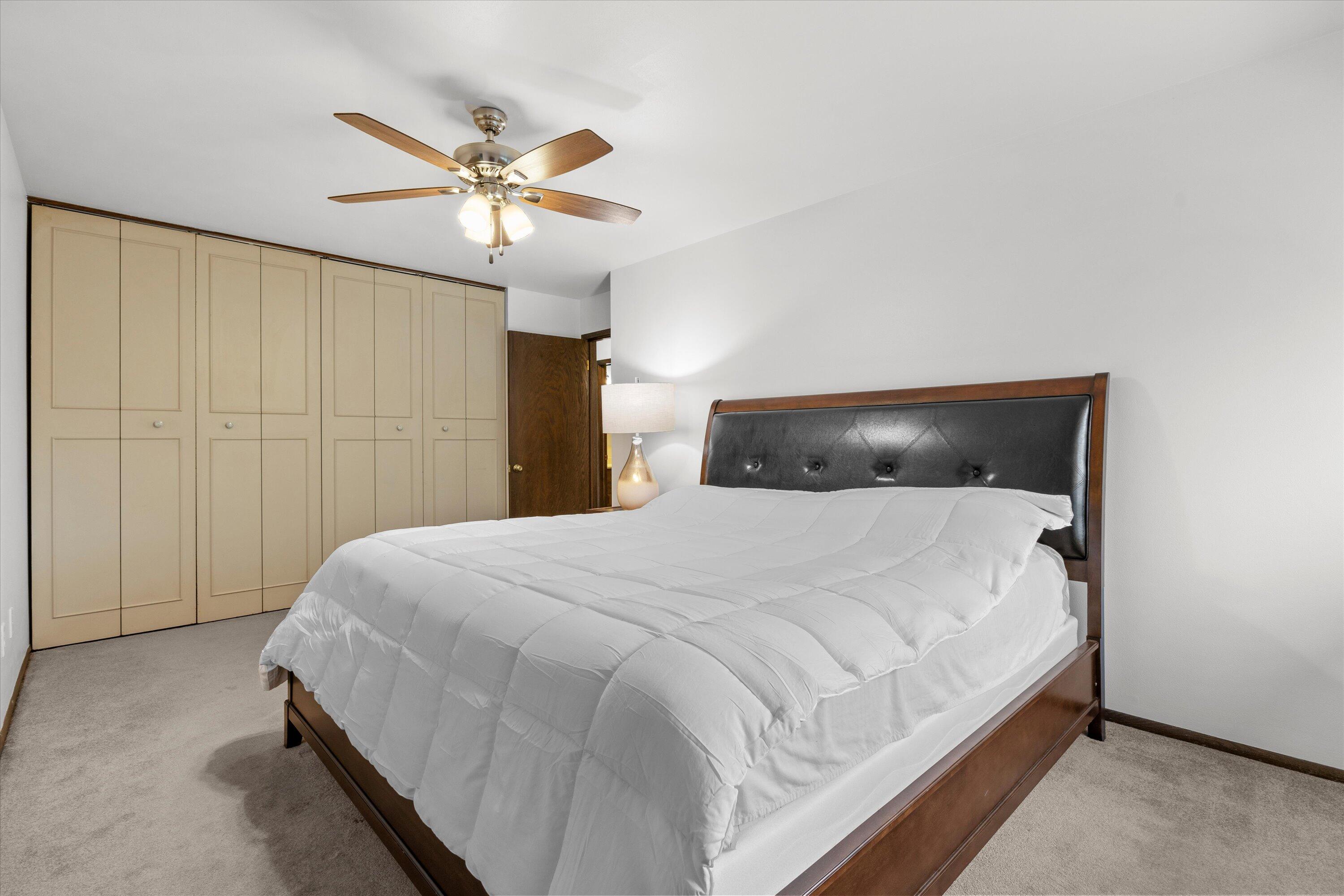 8576 N Servite Dr