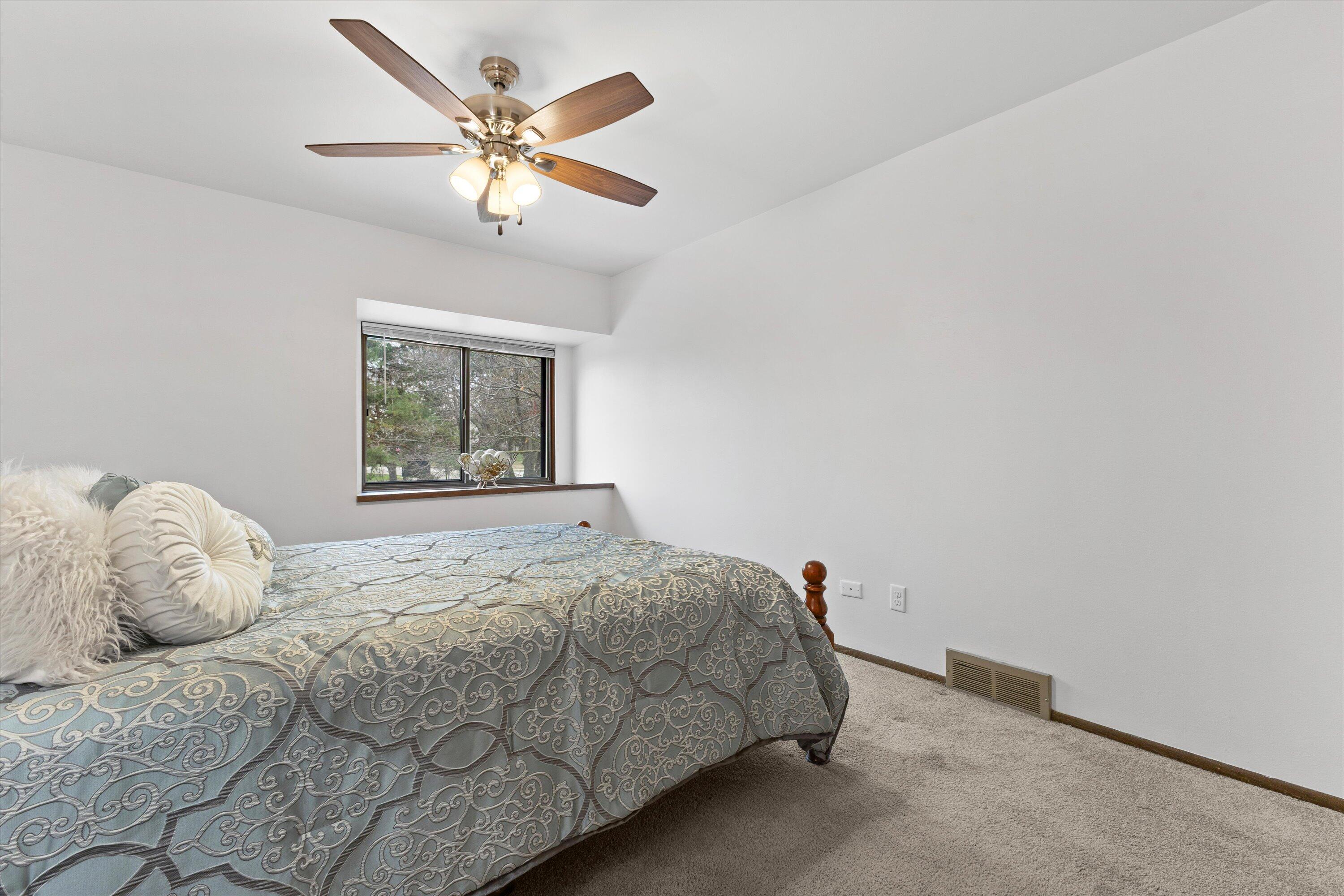 8576 N Servite Dr