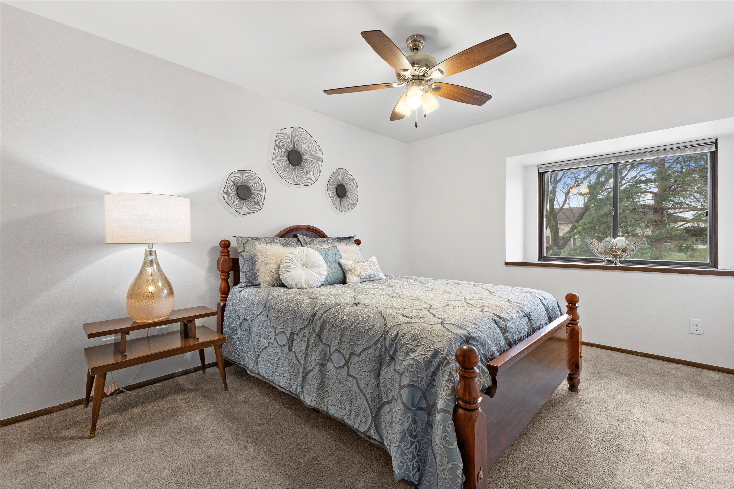 8576 N Servite Dr