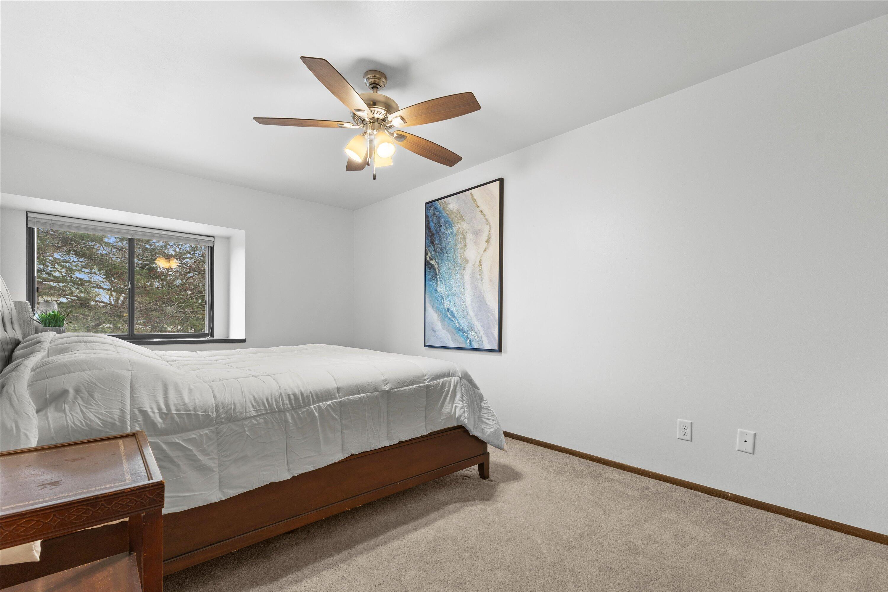 8576 N Servite Dr