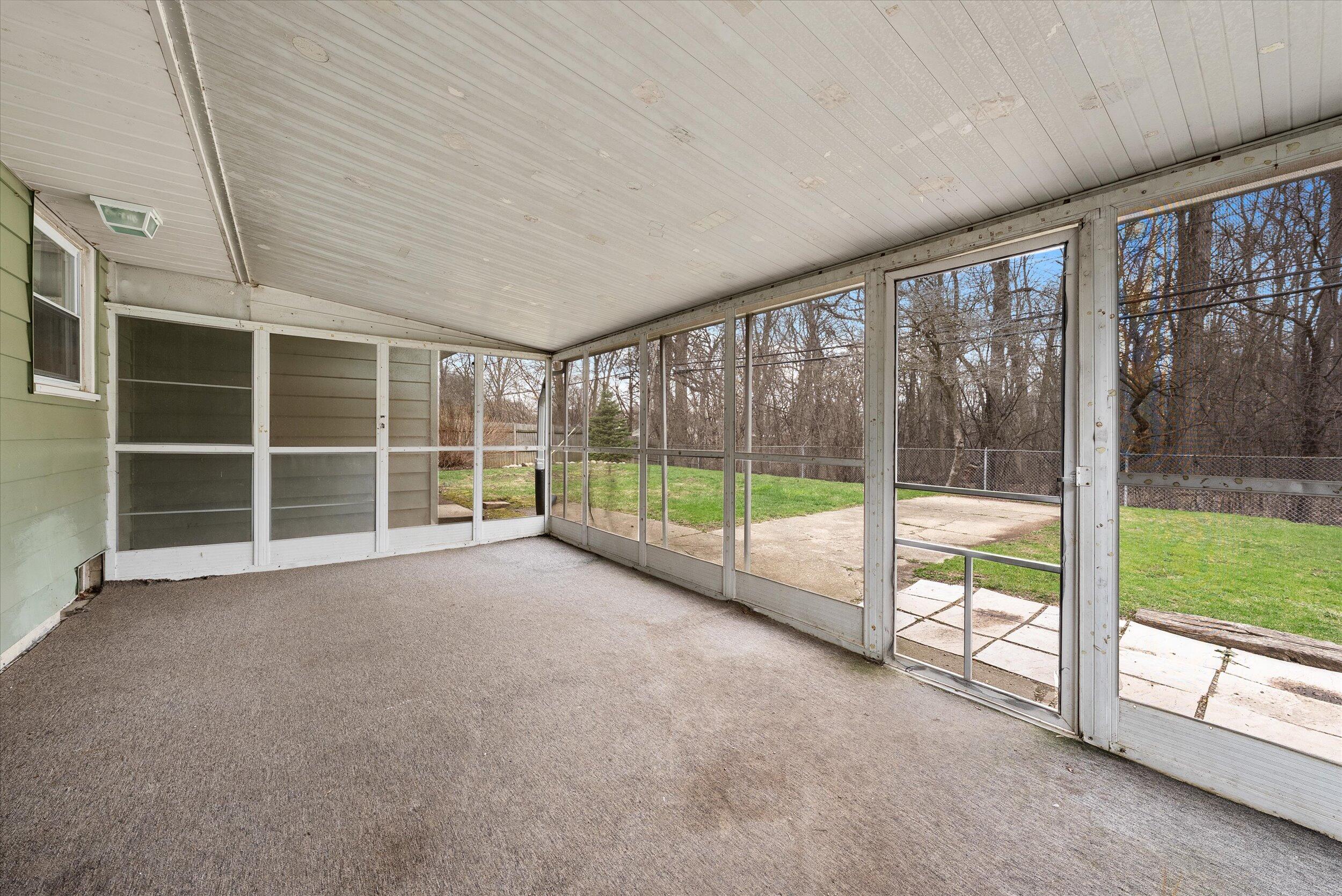 4990 W Wabash Ave