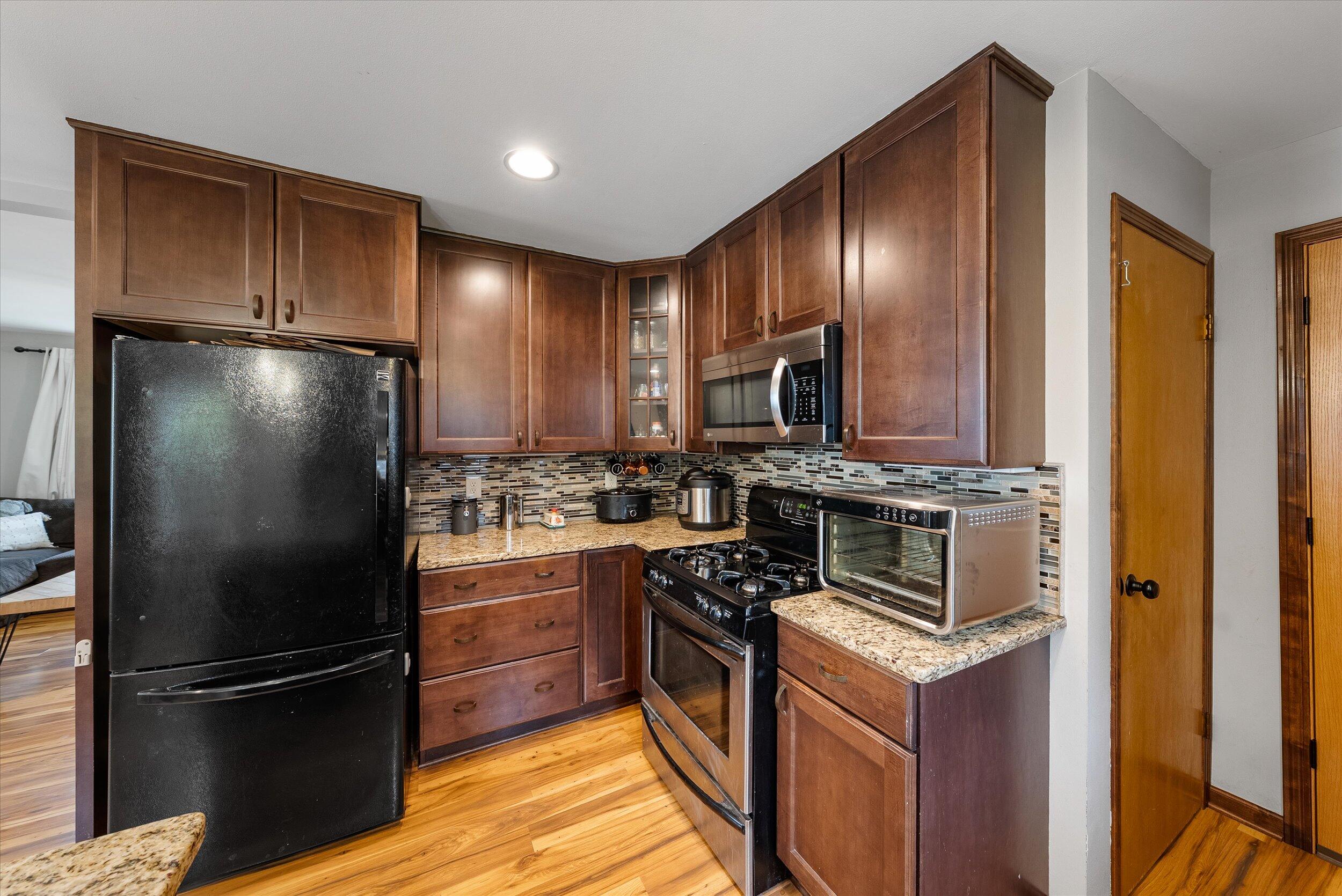 4990 W Wabash Ave