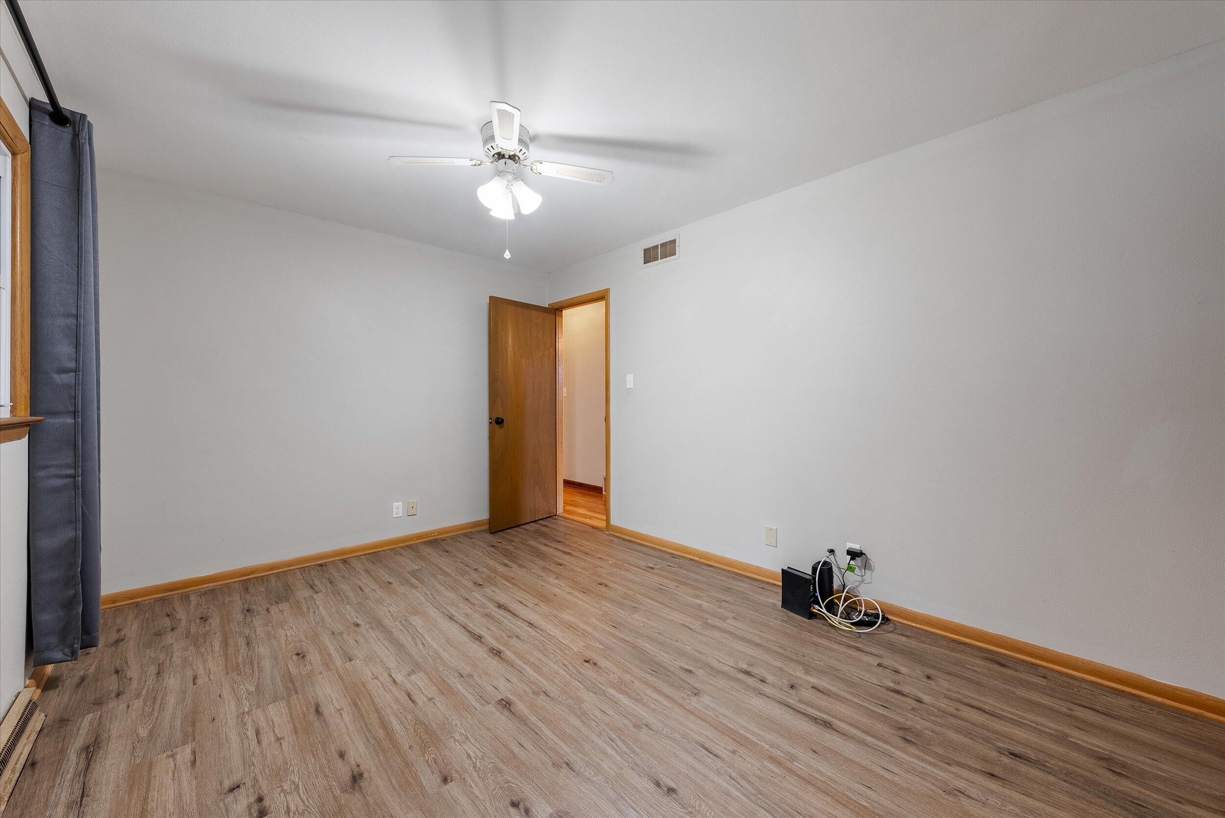 4990 W Wabash Ave