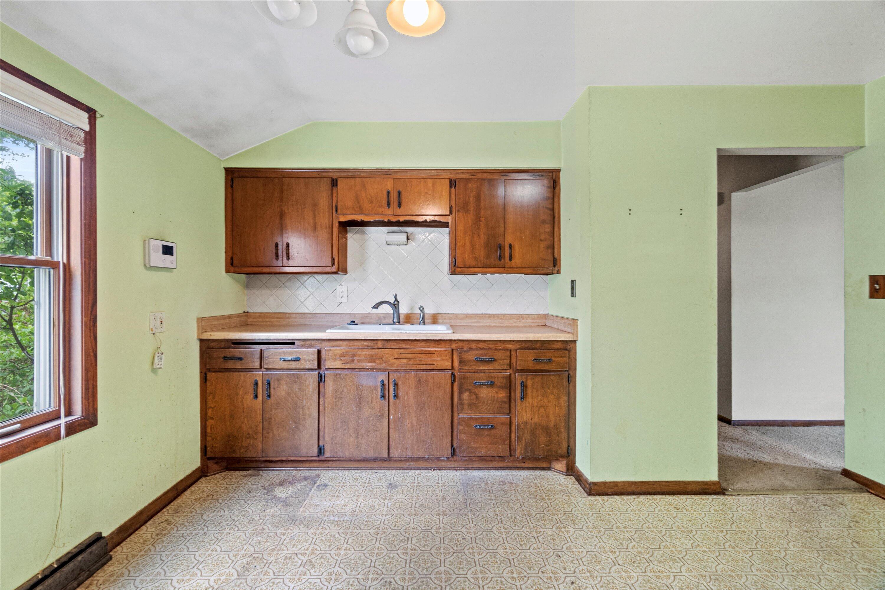 8919 W Custer Ave