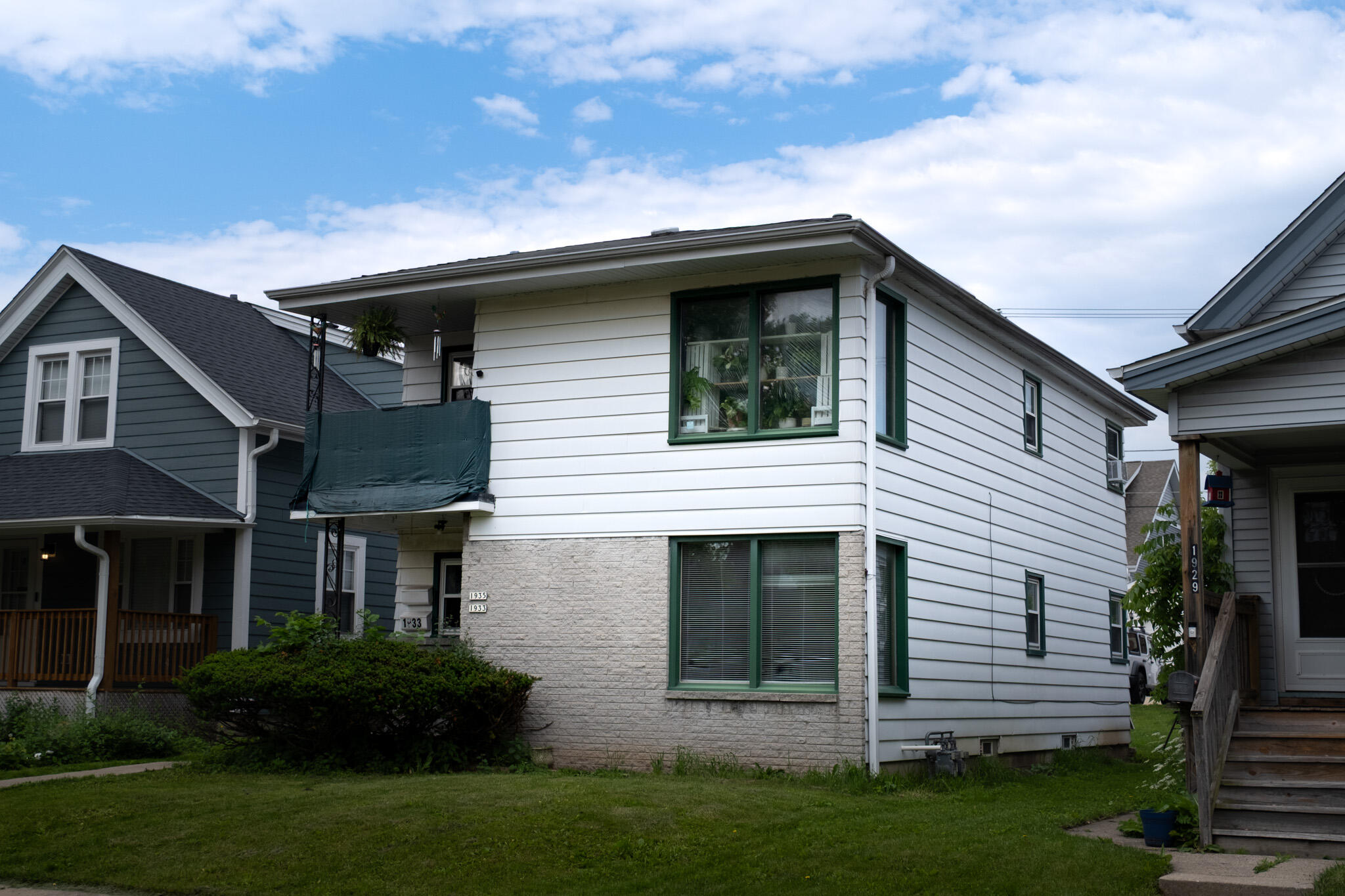 1933 S 72nd St