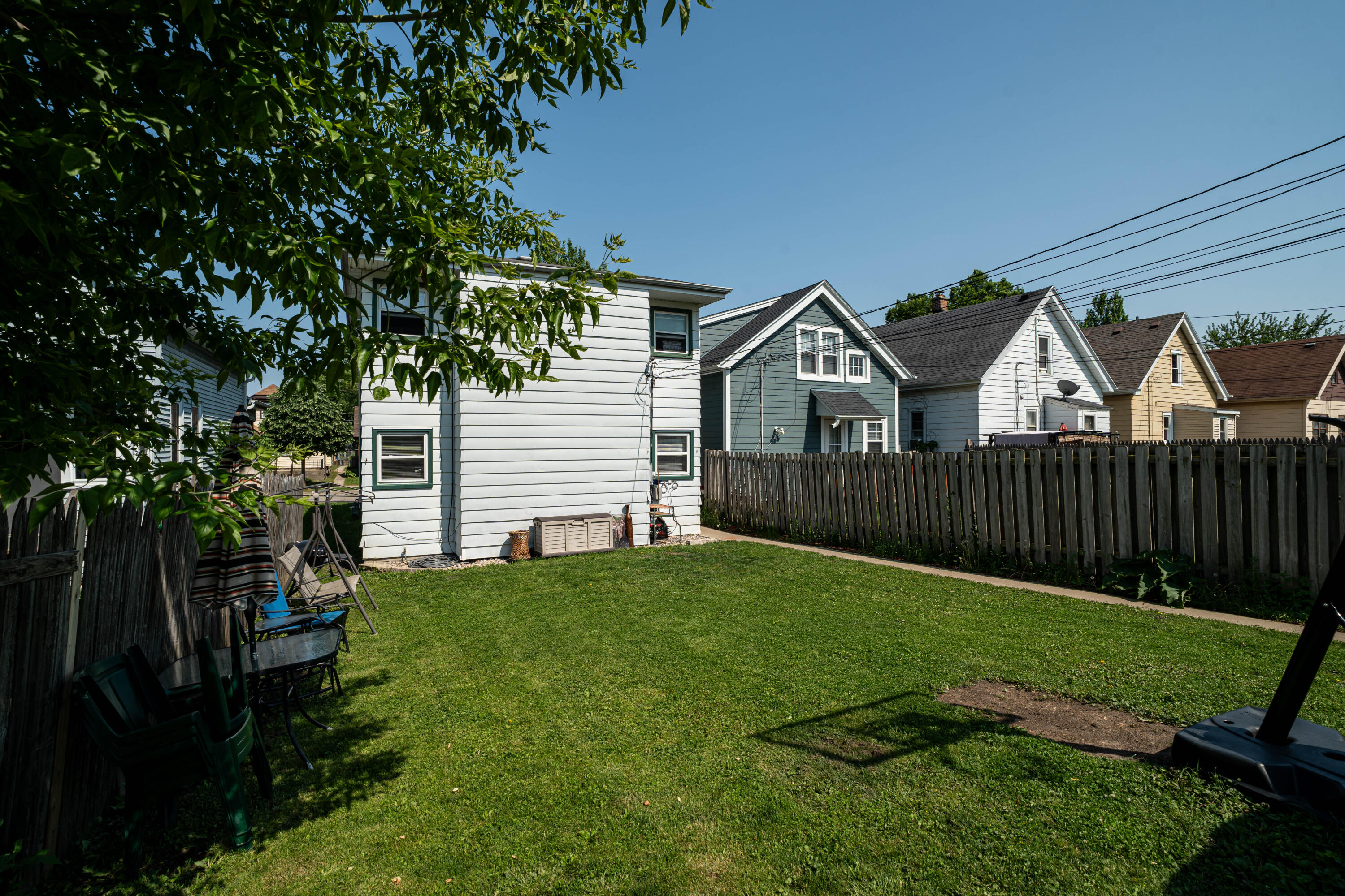 1933 S 72nd St