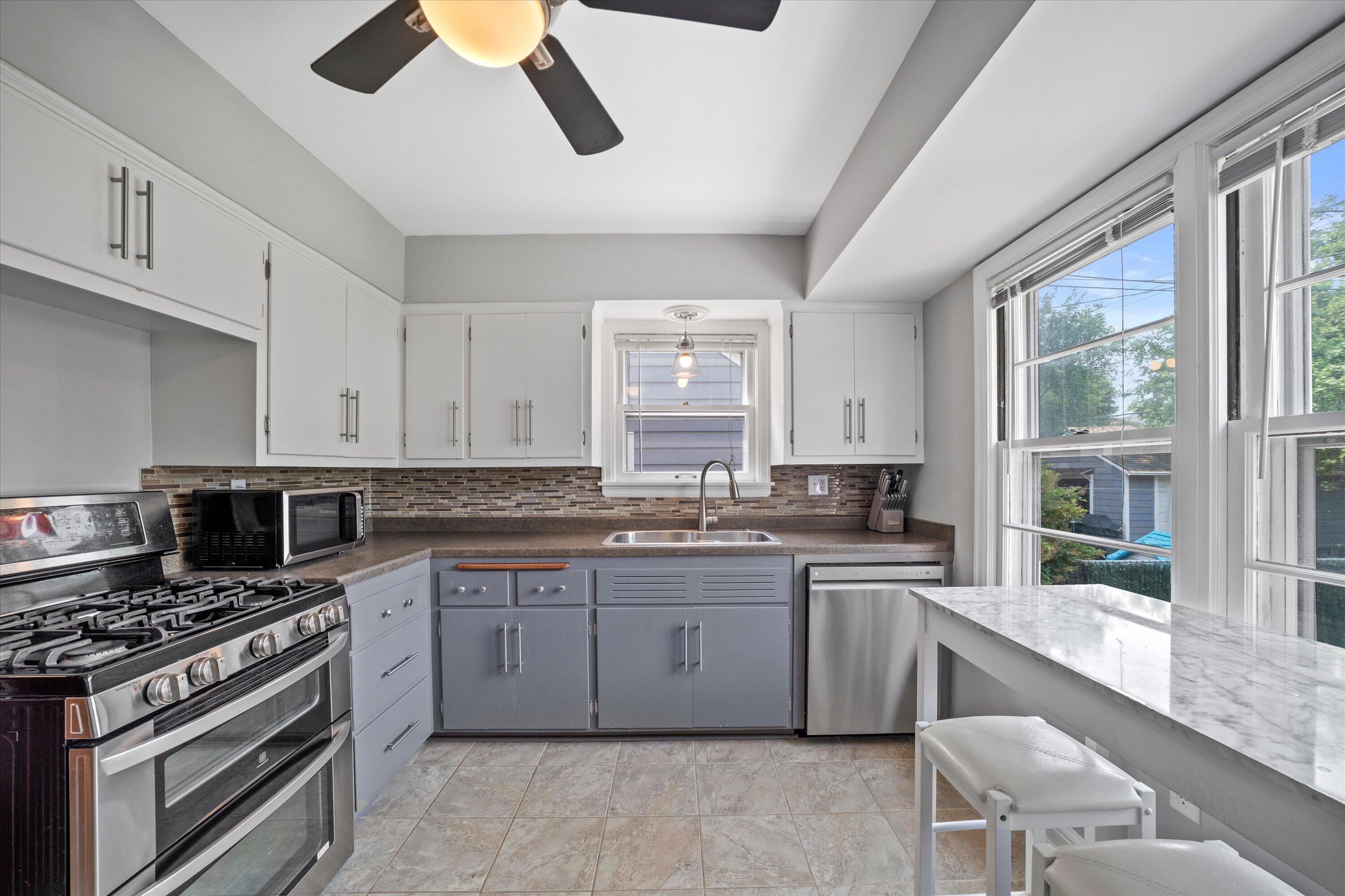 165 N 72nd St
