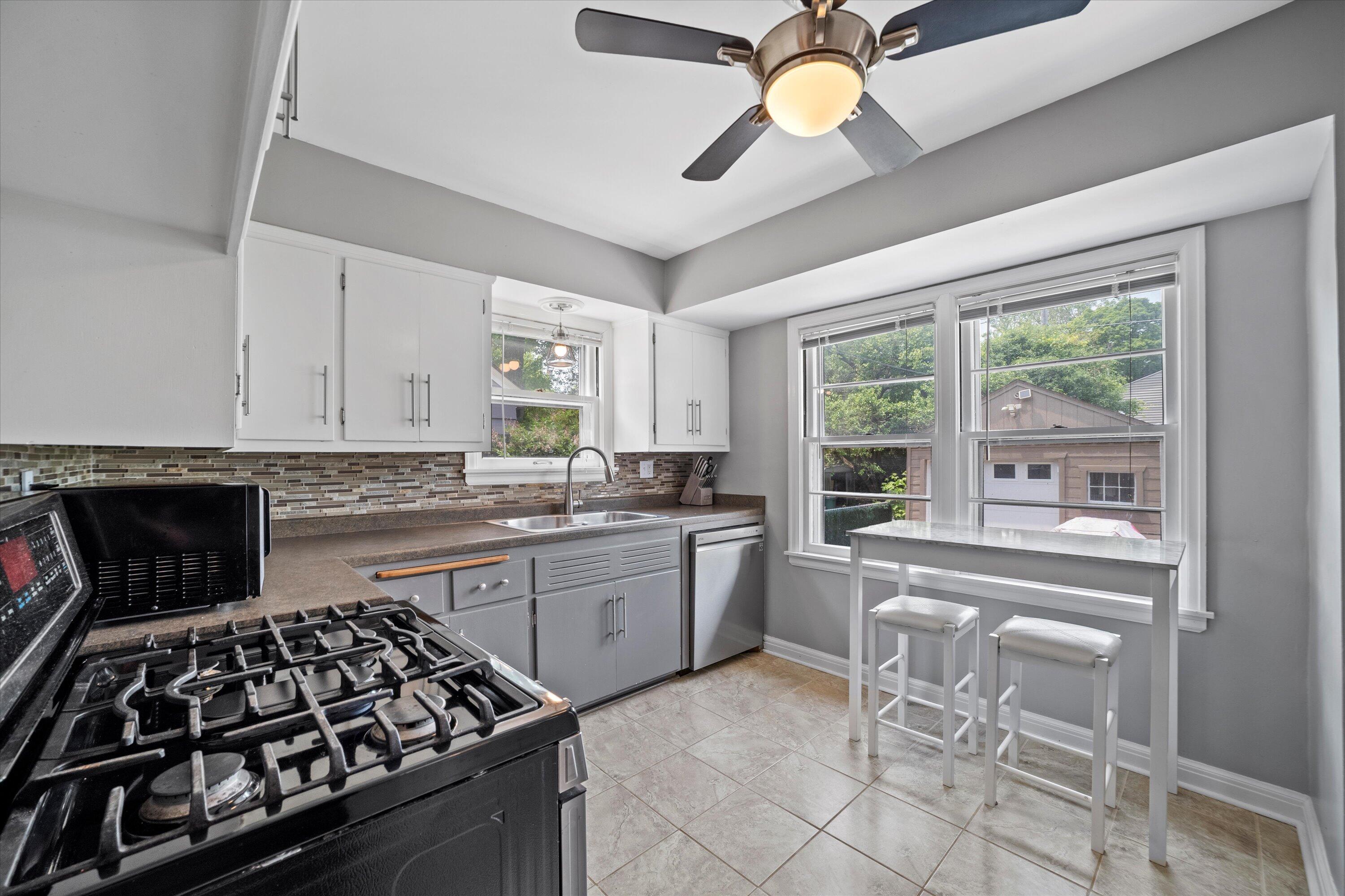 165 N 72nd St