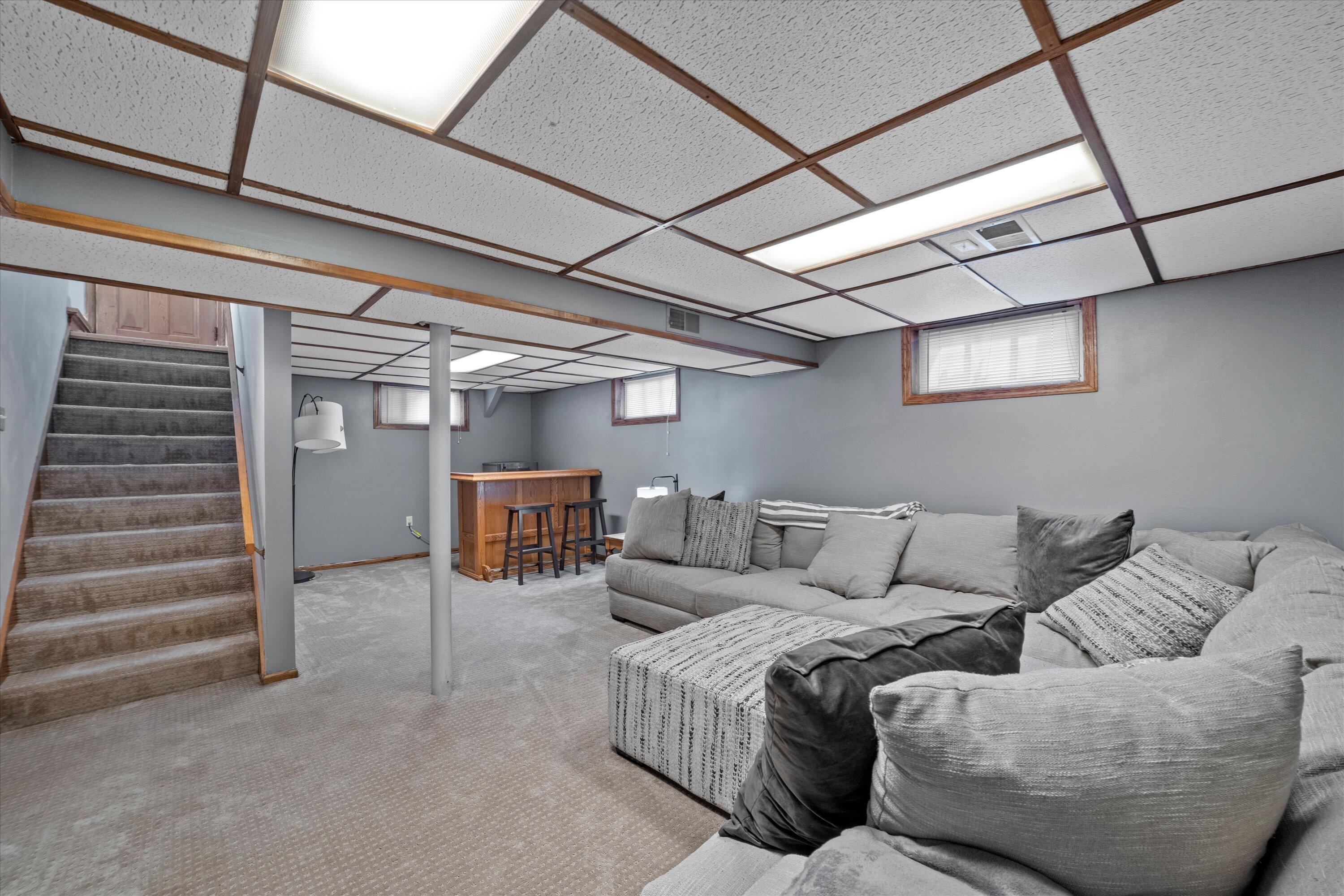 165 N 72nd St