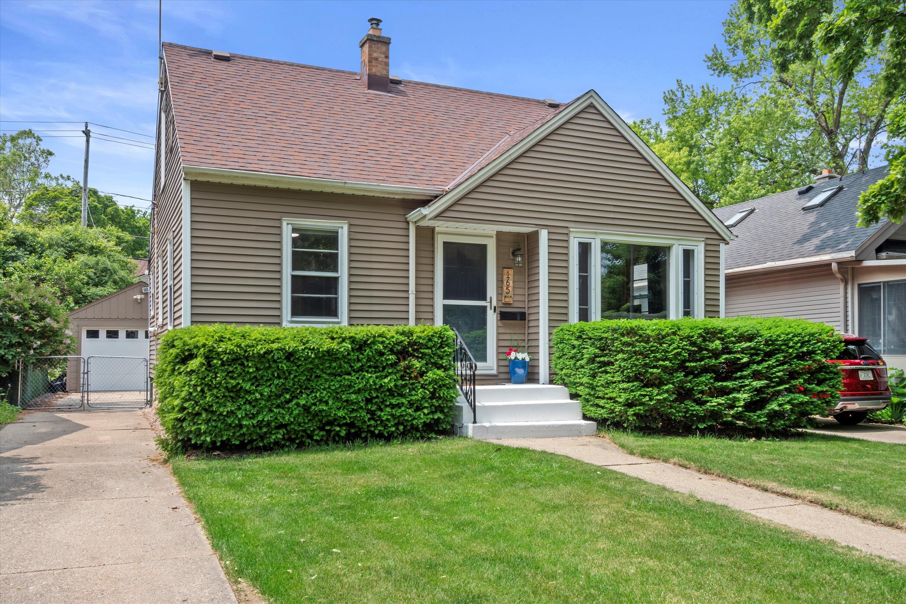 165 N 72nd St
