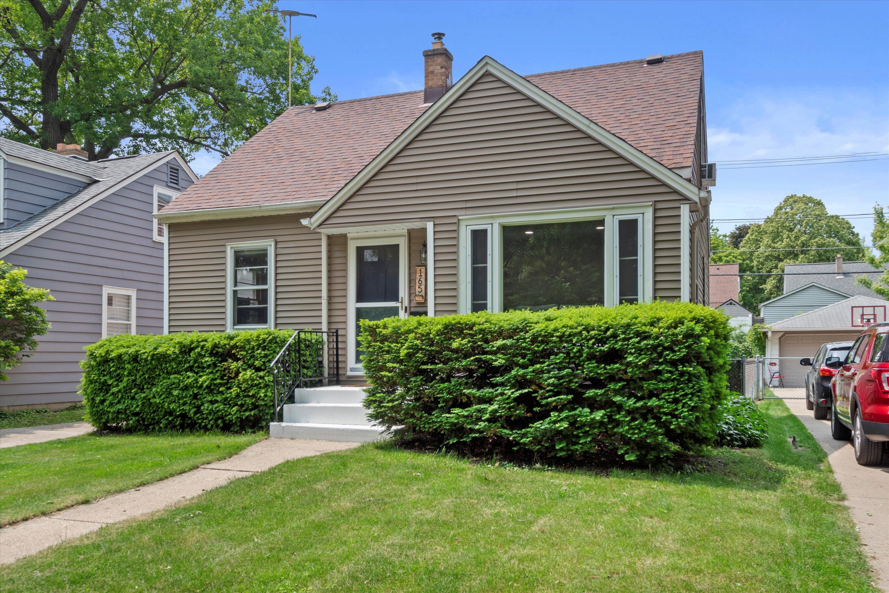 165 N 72nd St