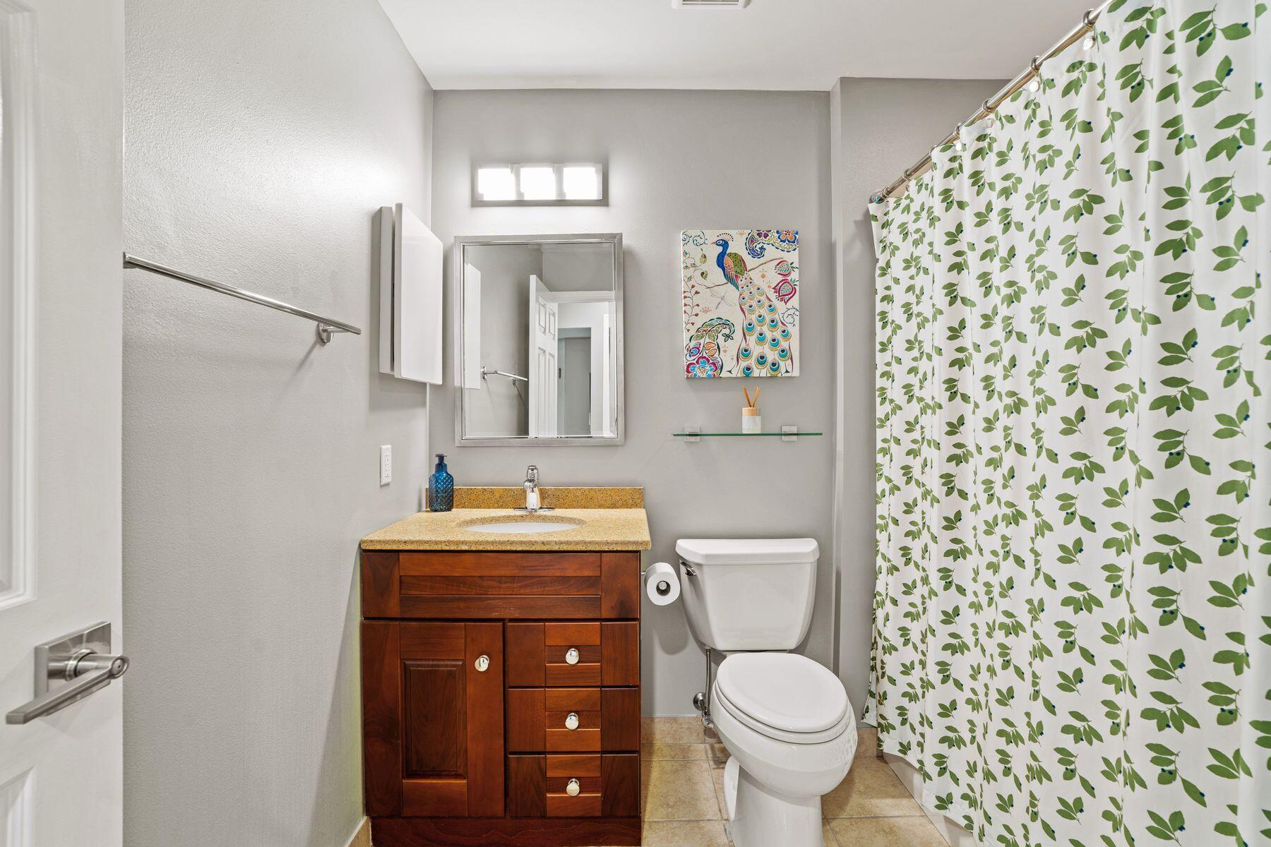 1600 W Green Tree Rd Unit: A 322