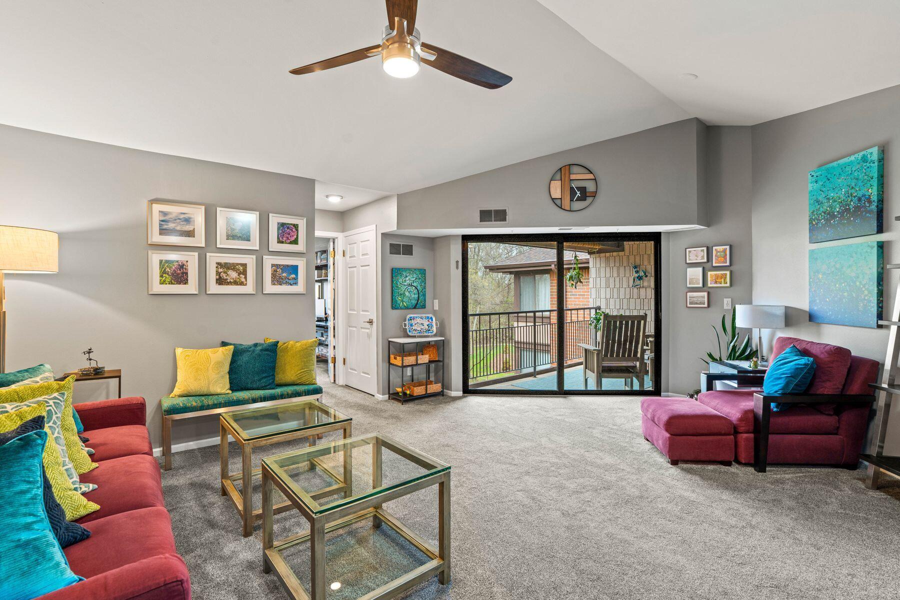1600 W Green Tree Rd Unit: A 322