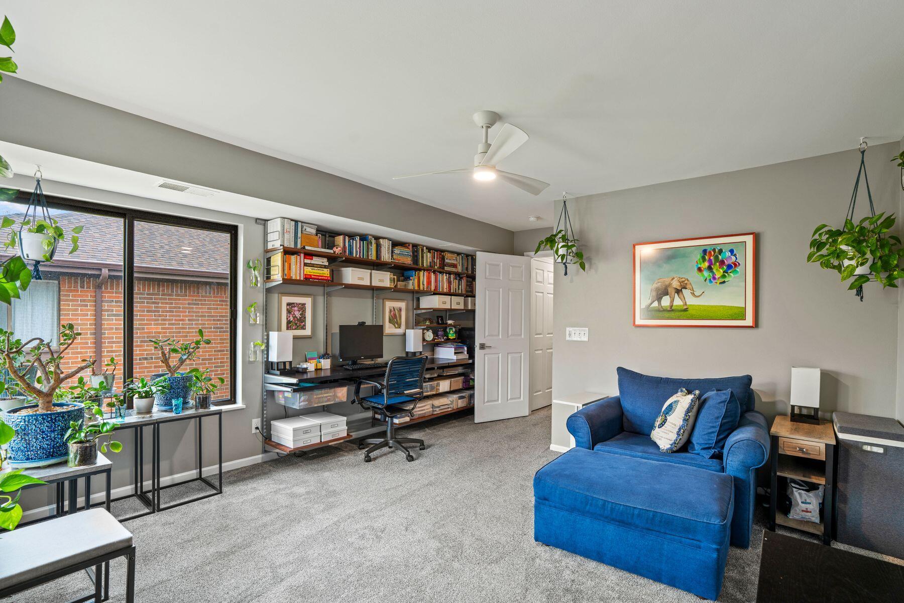 1600 W Green Tree Rd Unit: A 322