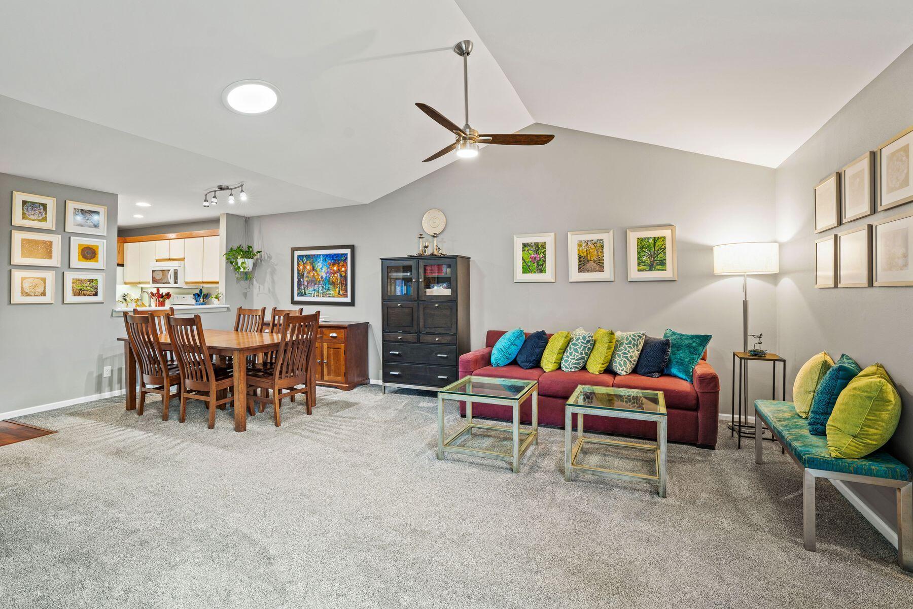 1600 W Green Tree Rd Unit: A 322